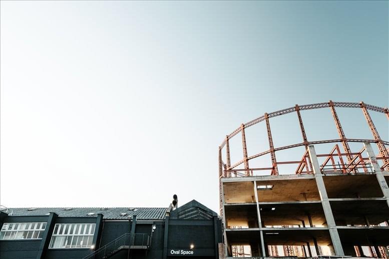 Oval Office Limited image 4