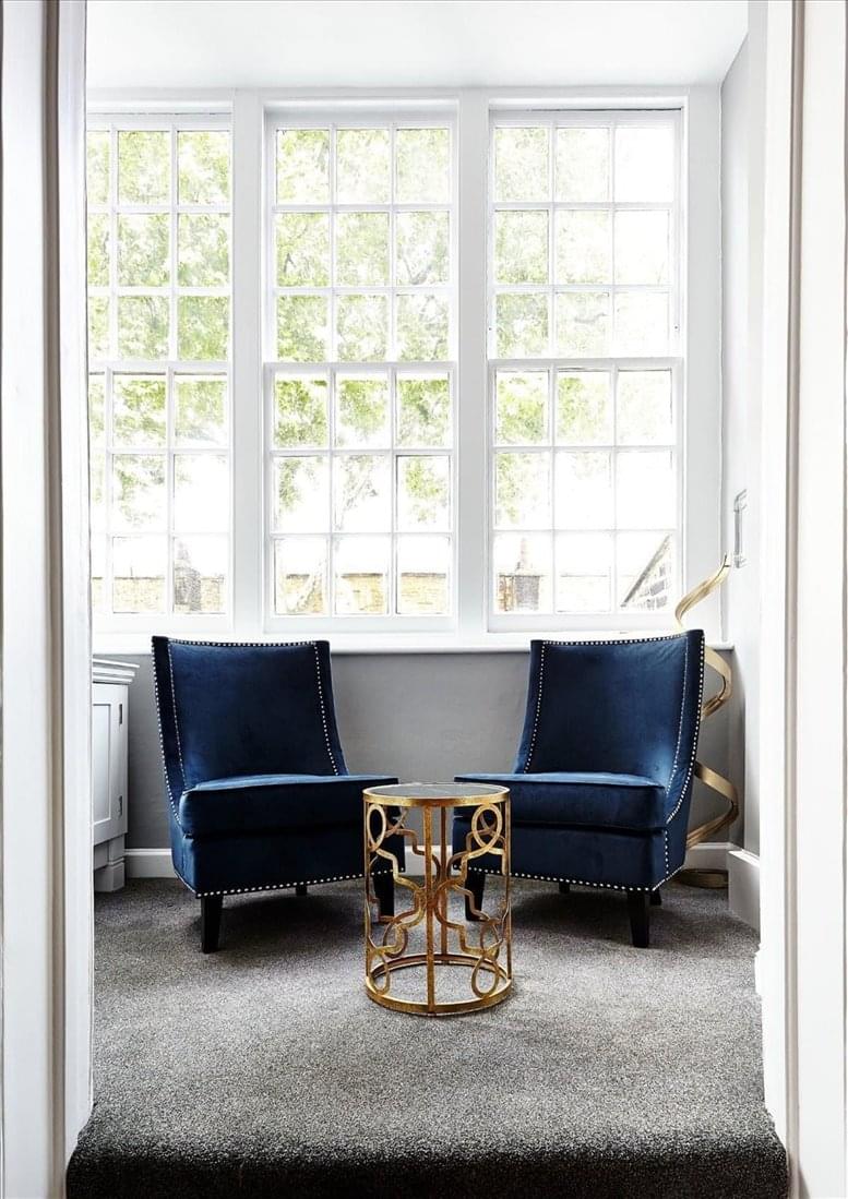 Podium Space image 5