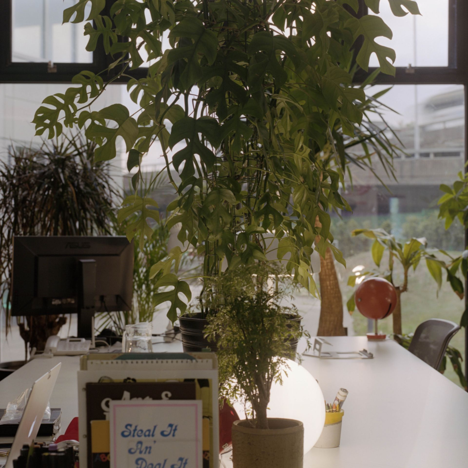 Artist & Creative Studio/Office Space image 3