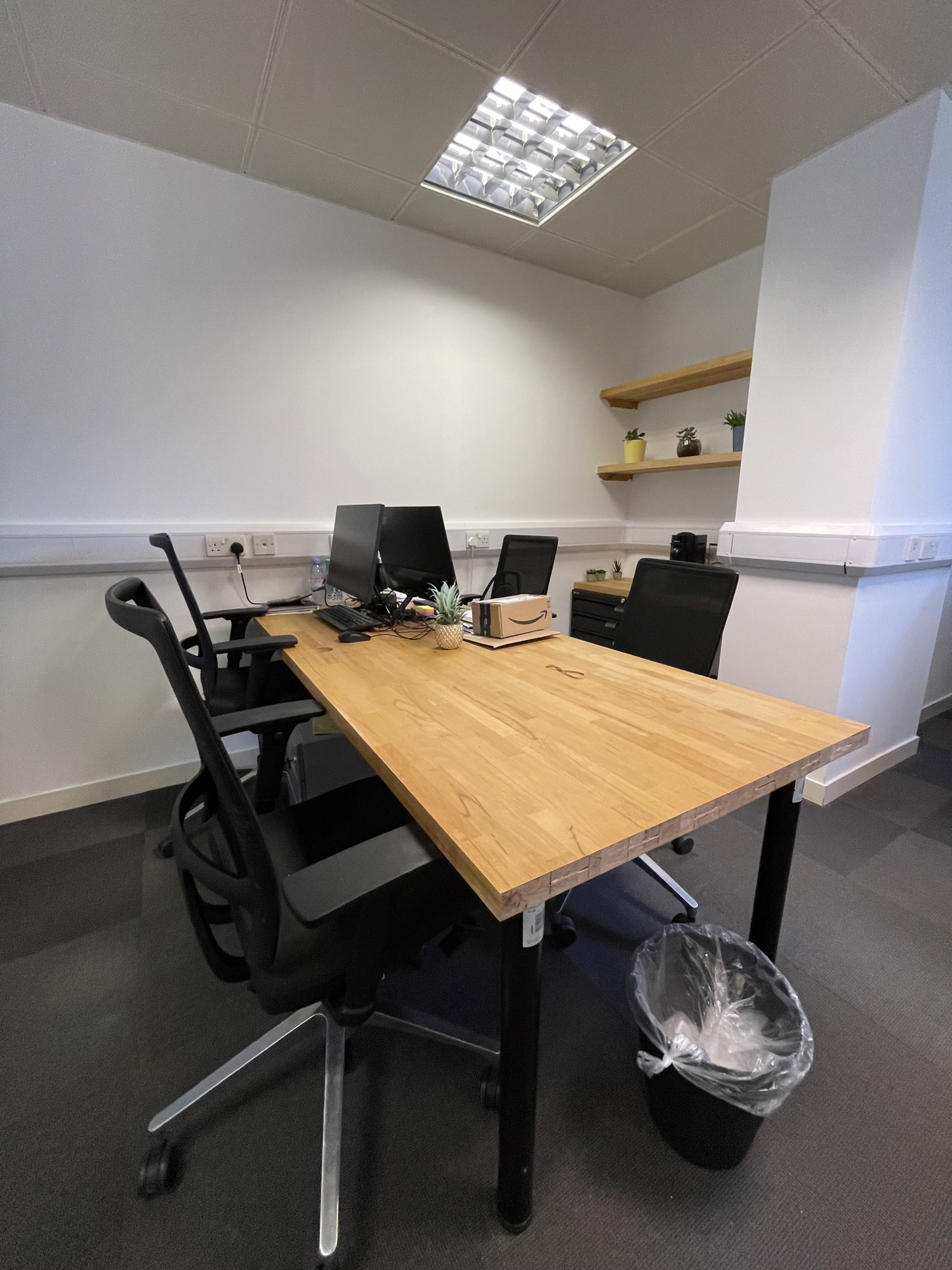 Brunetto Space image 5