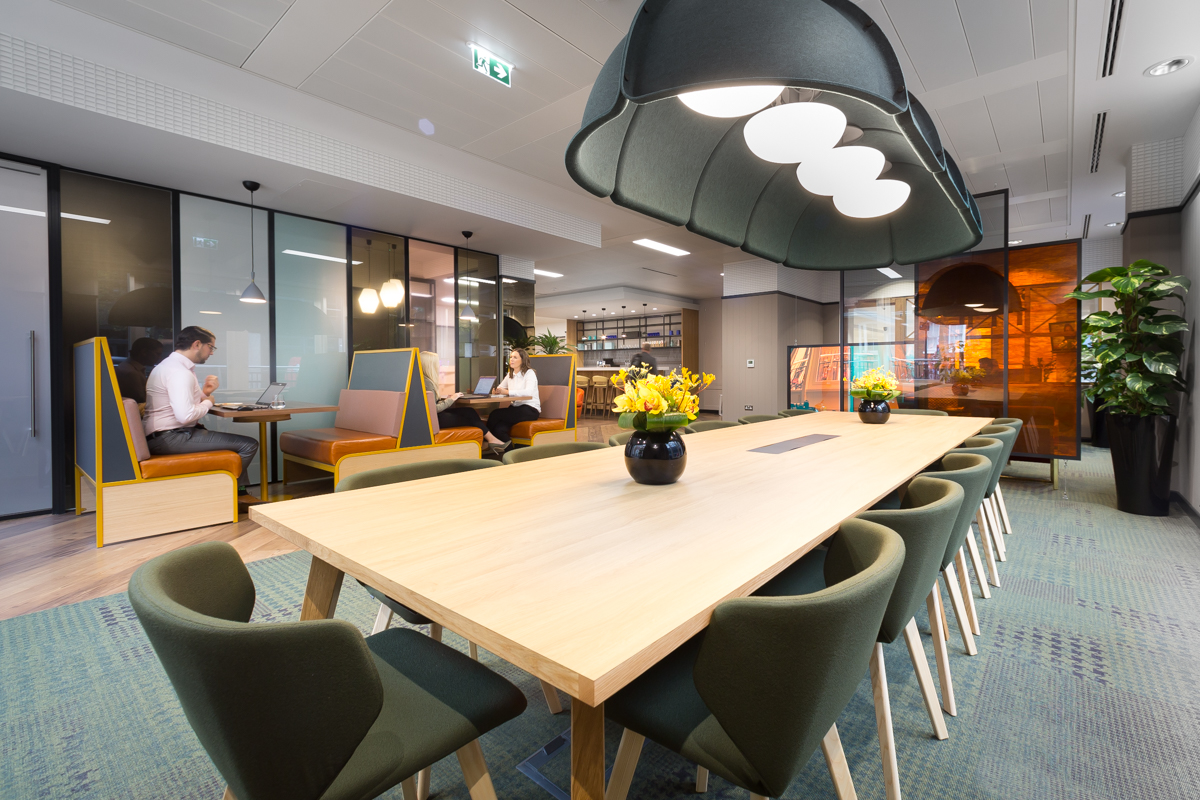 Club Desk at Landmark - New Cavendish Street image 3