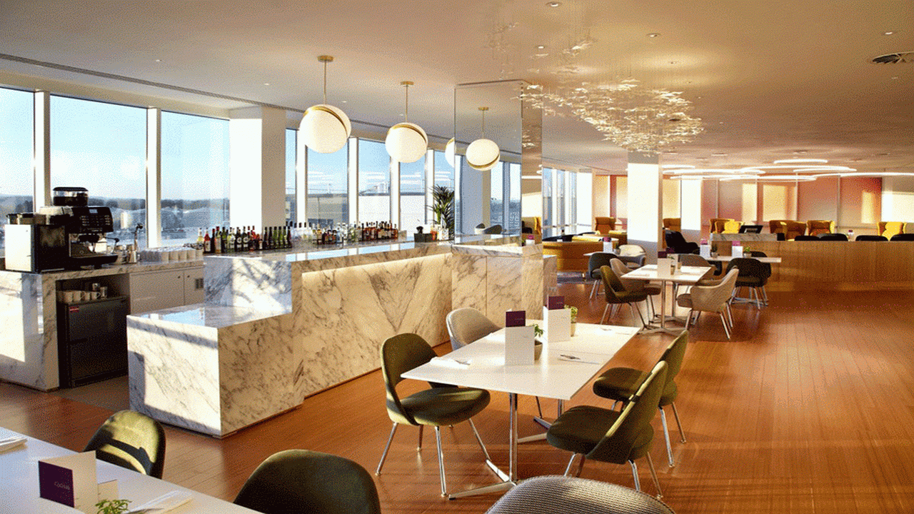 Plaza Premium Lounge (Departures) / London image 5
