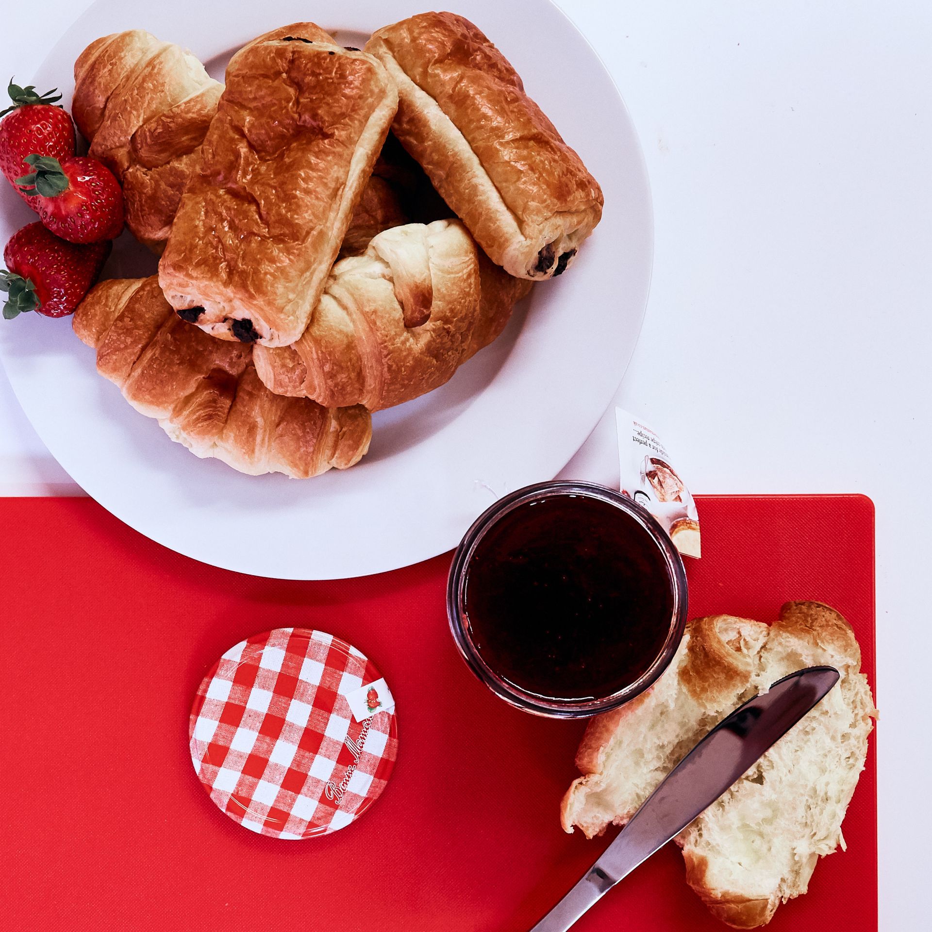 RedDeskCo™ image 5