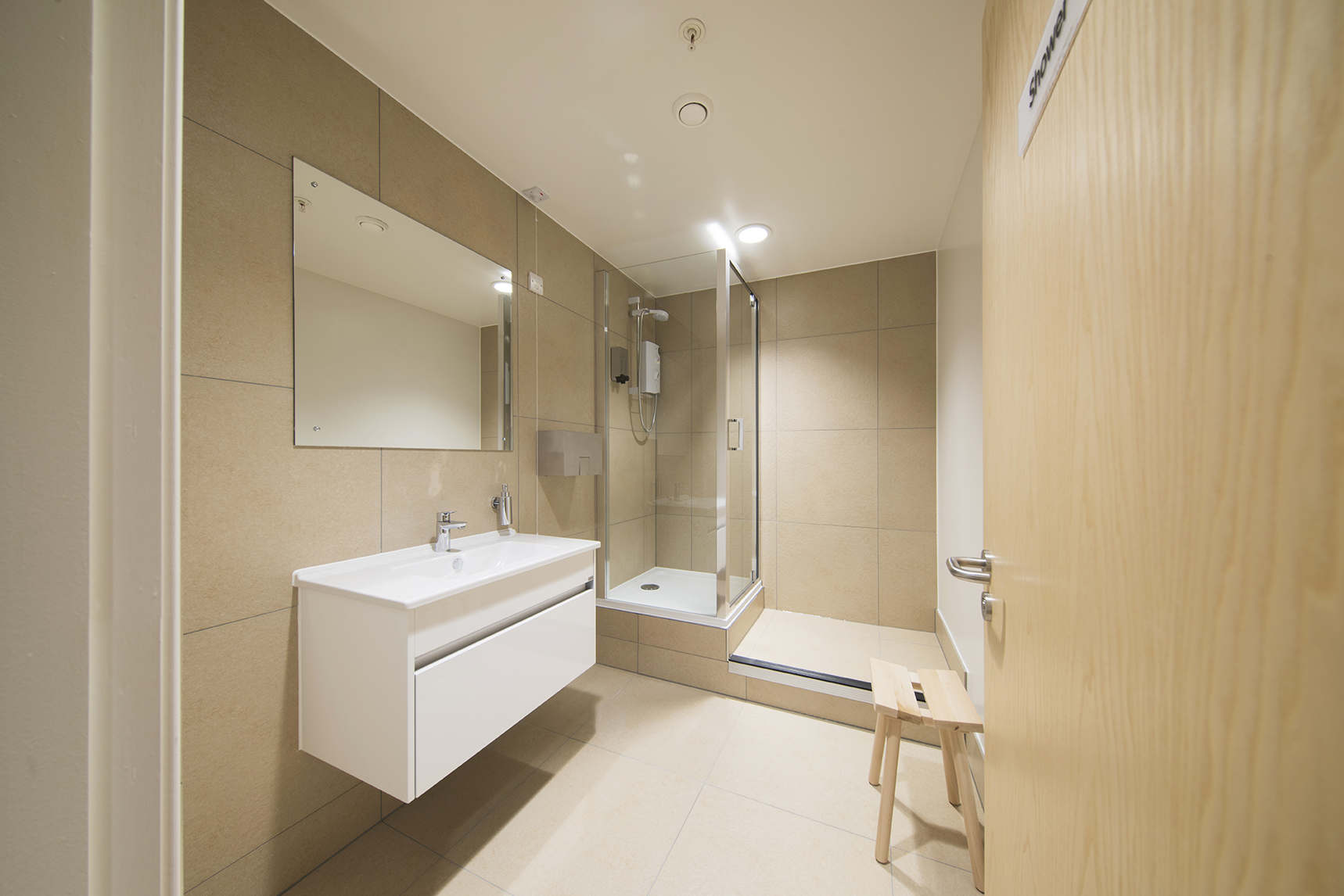 Regus Express - Heathrow, Terminal 3 image 4