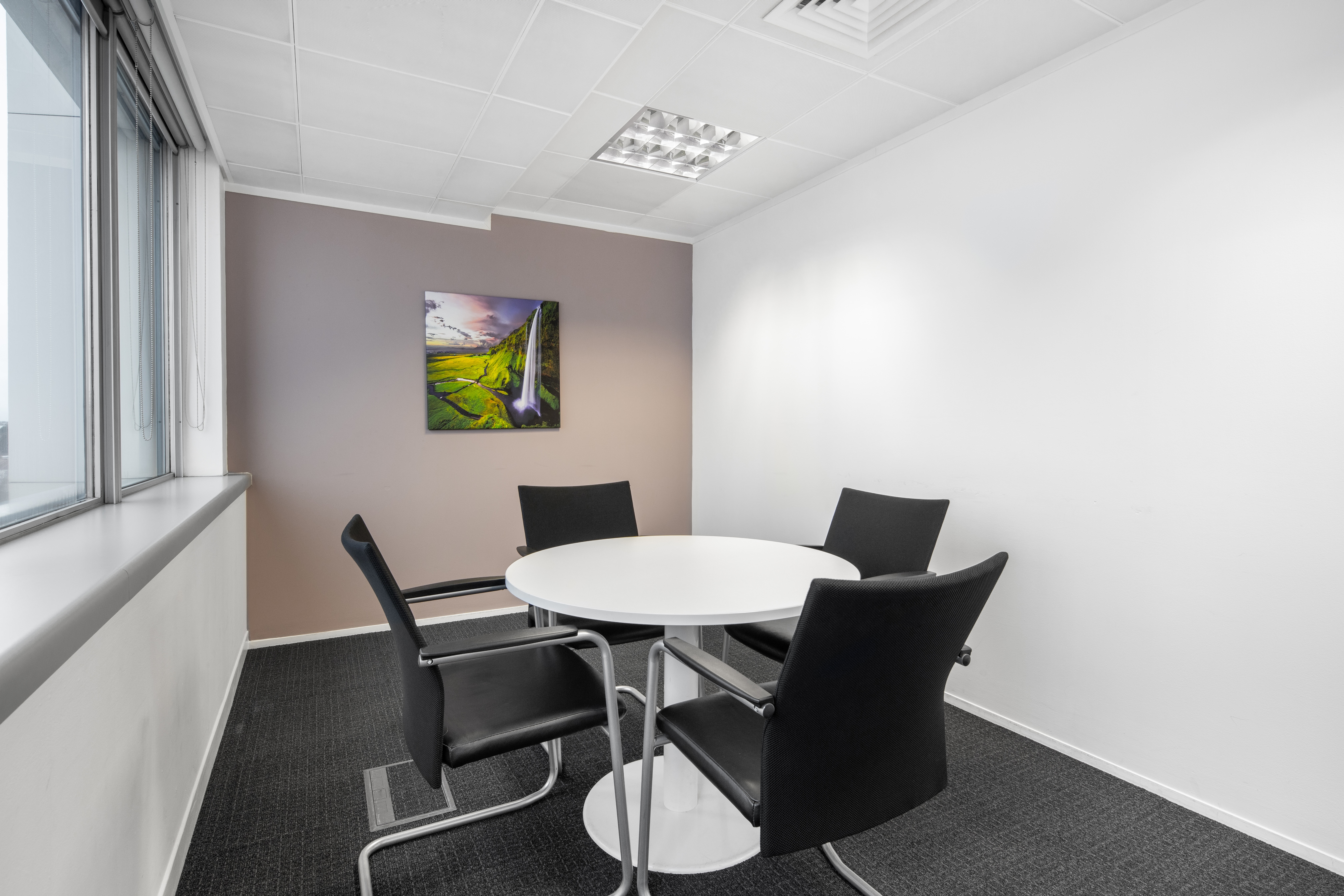 Regus - Hayes Hyde Park Hayes image 4