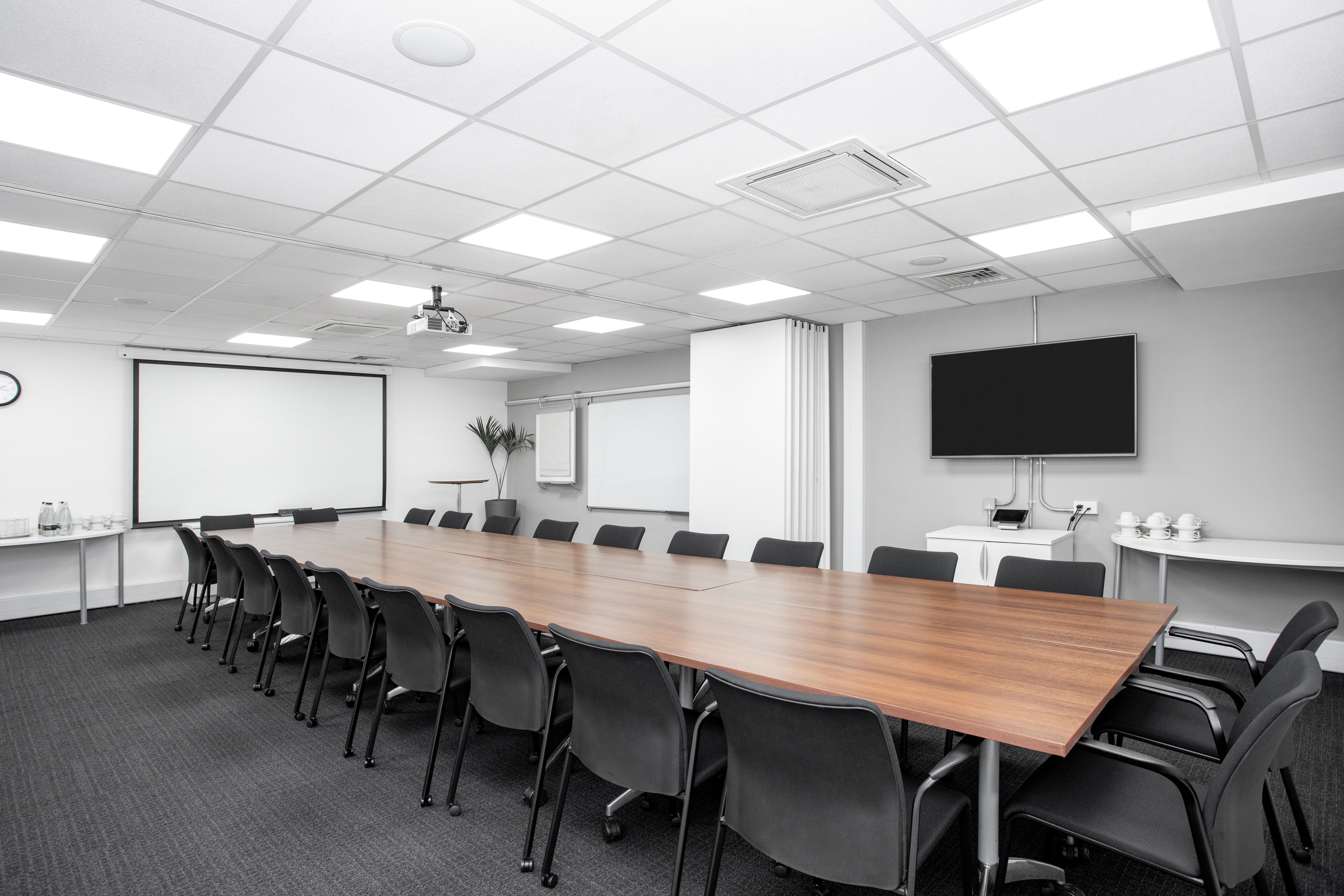 Regus - London, Goodge Street image 4