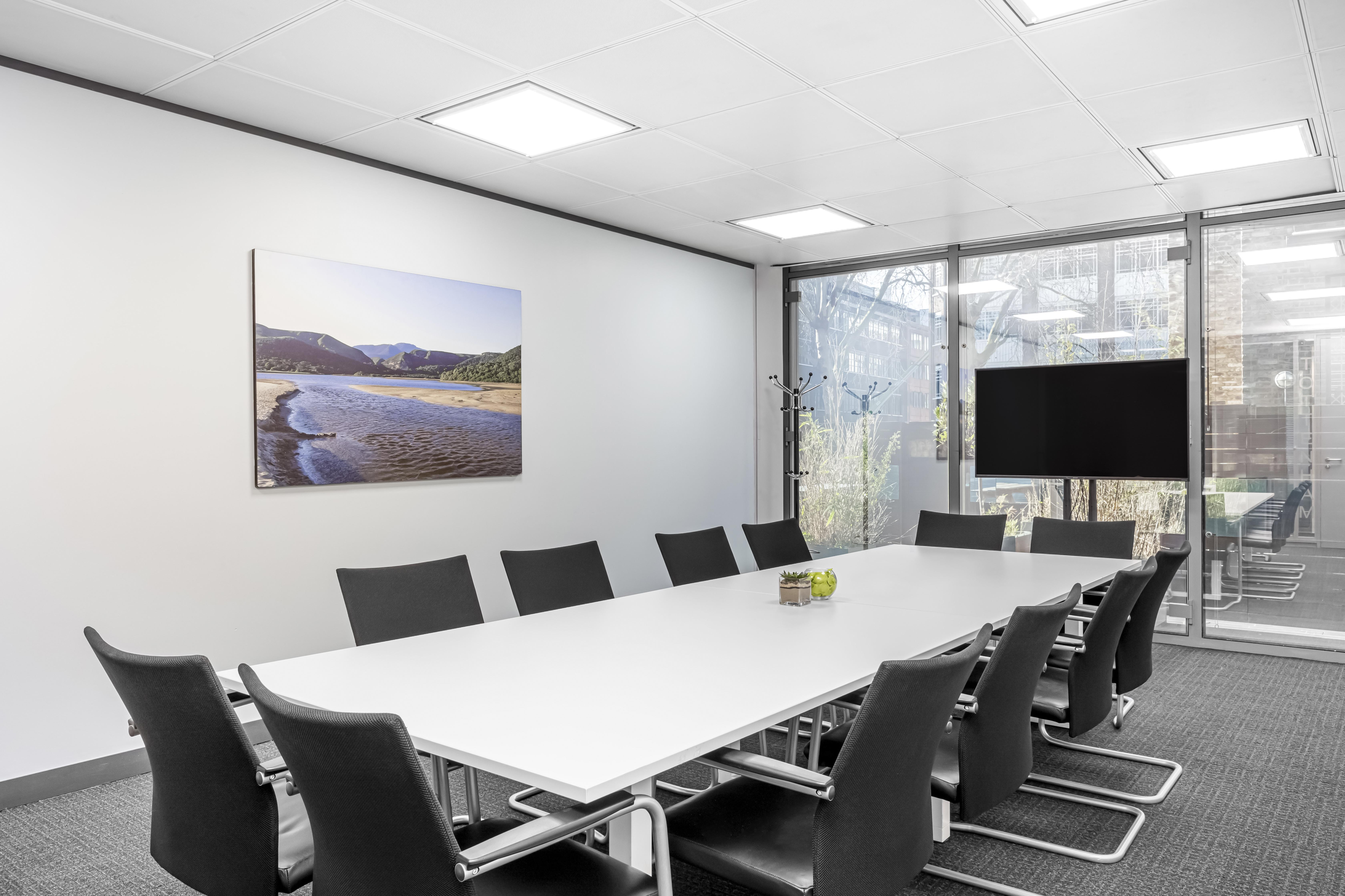 Regus - London, Tottenham Court Road image 4