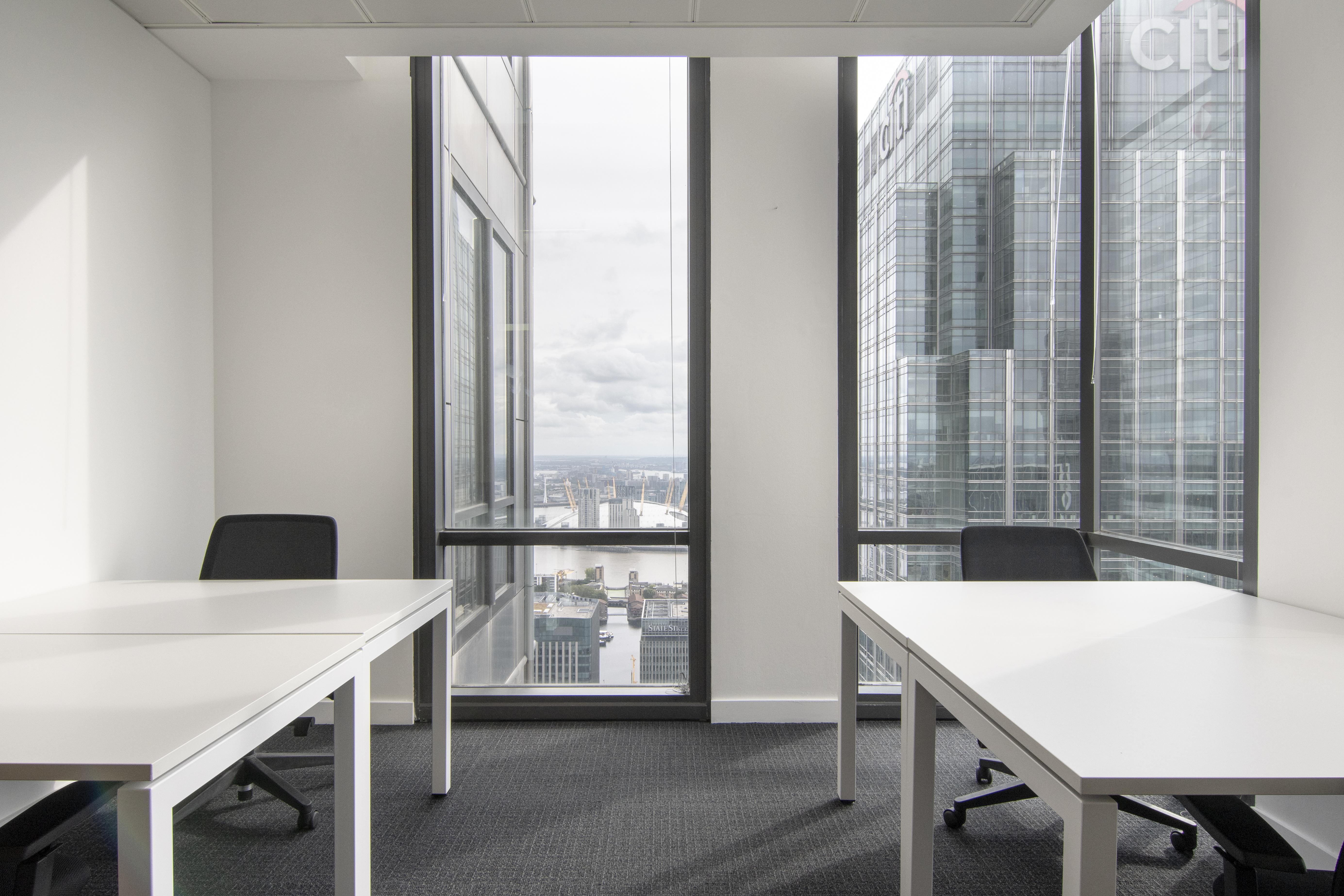 Signature by Regus - London 37th Floor Canary Wharf image 3