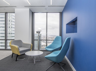 Signature by Regus - London 37th Floor Canary Wharf image 5