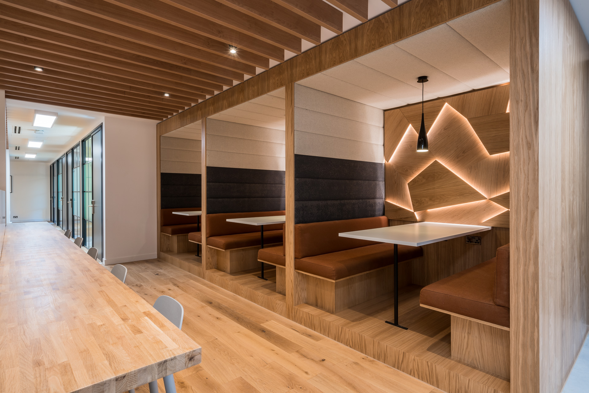 Signature by Regus - London Berkeley Square image 2