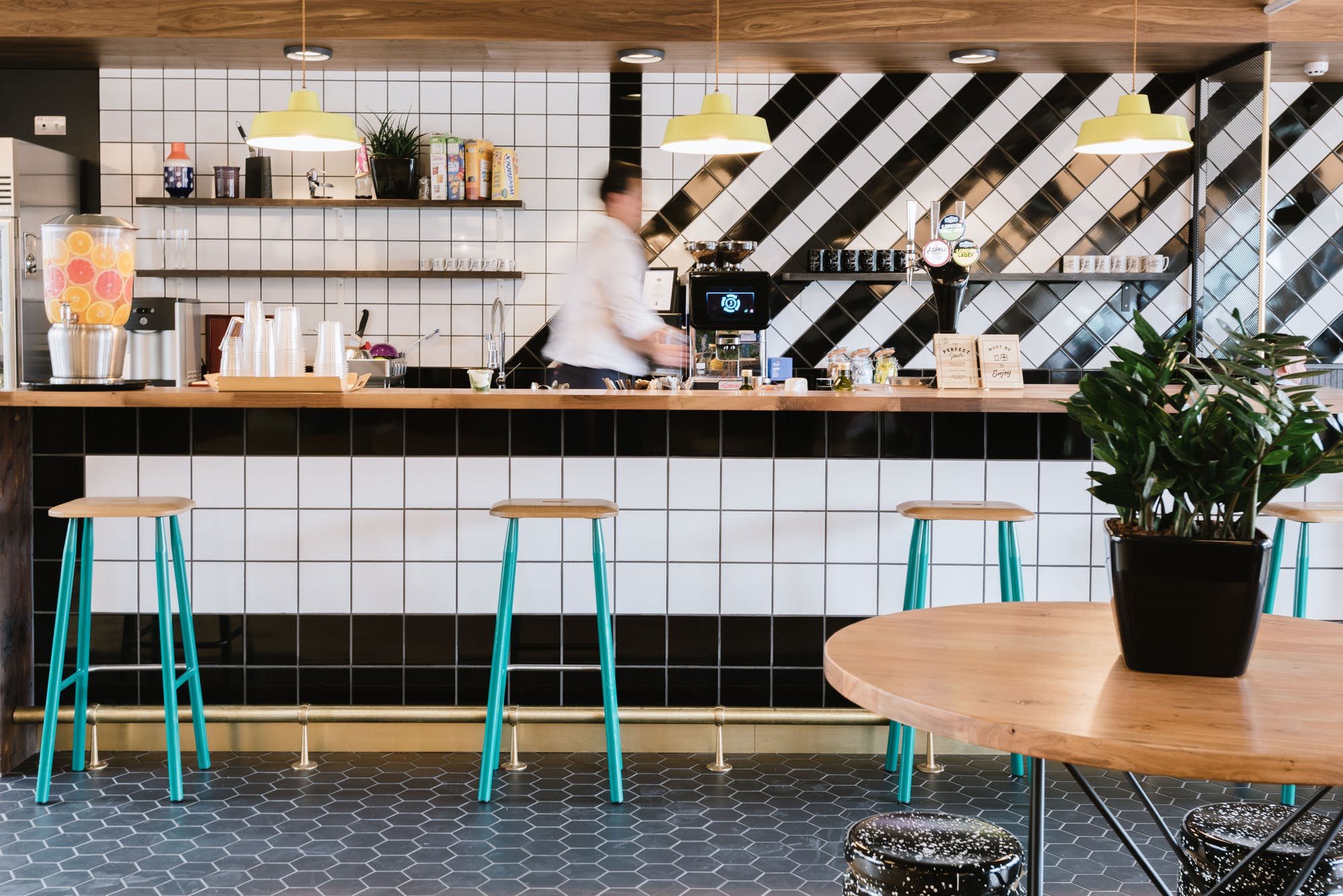 WeWork 33 Queen St image 5