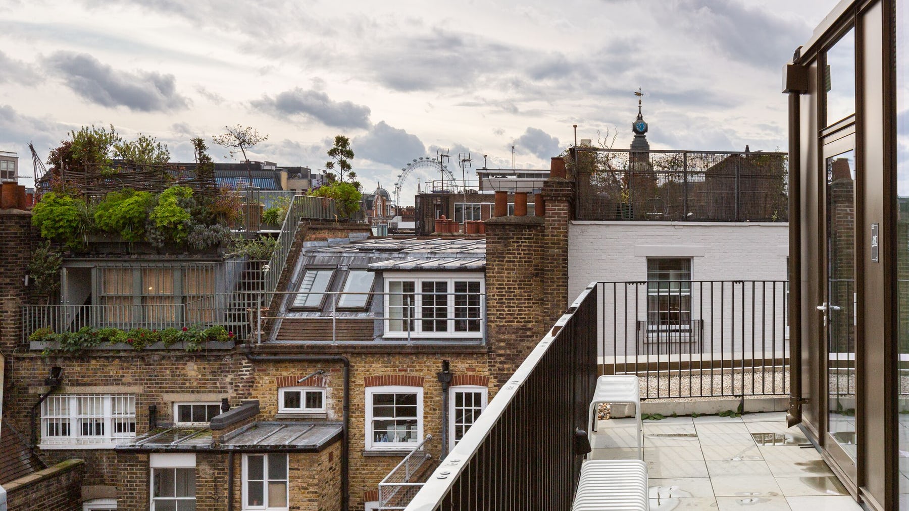 WeWork 8-14 Meard Street image 5