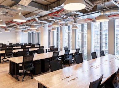 WeWork Linen Court image 4