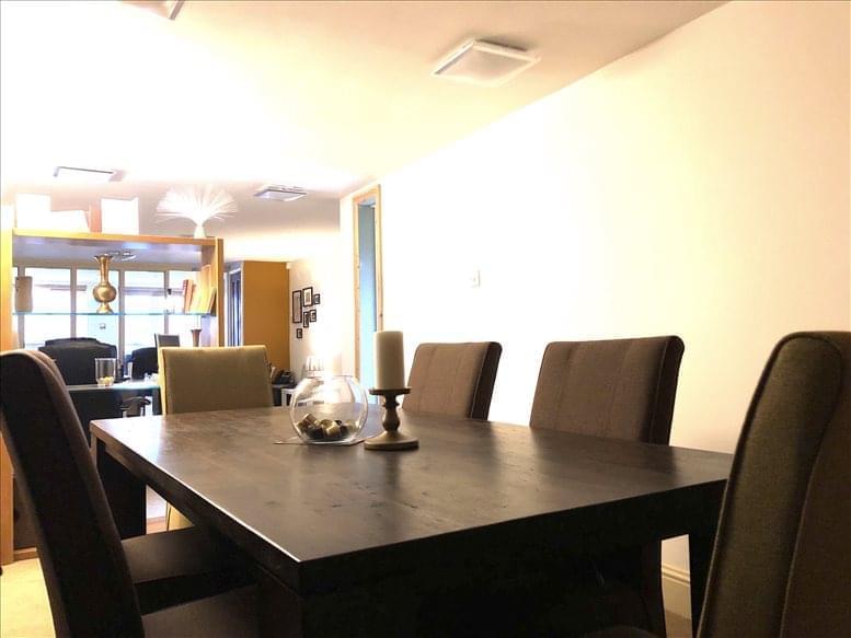 COMPELLING INTERIORS image 2