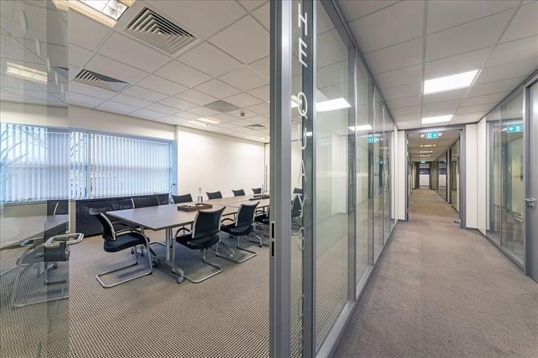 Q16 Business Exchange image 4