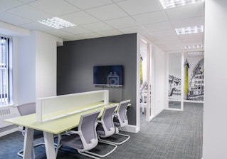 Regus Cloth Market image 2