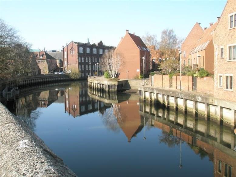 Cygnet House image 3