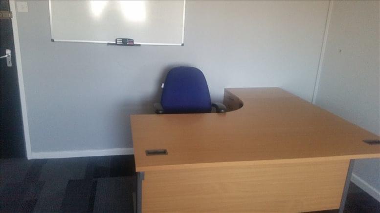 Italia House Business Centre image 4