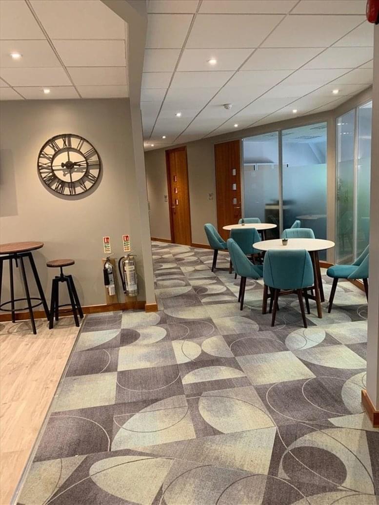 Podium Space image 3