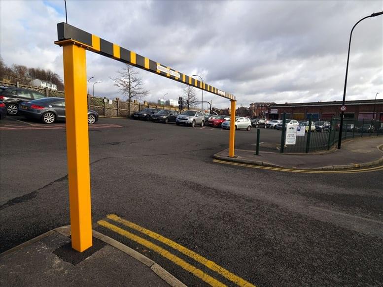 Aizlewood Business Centre image 3