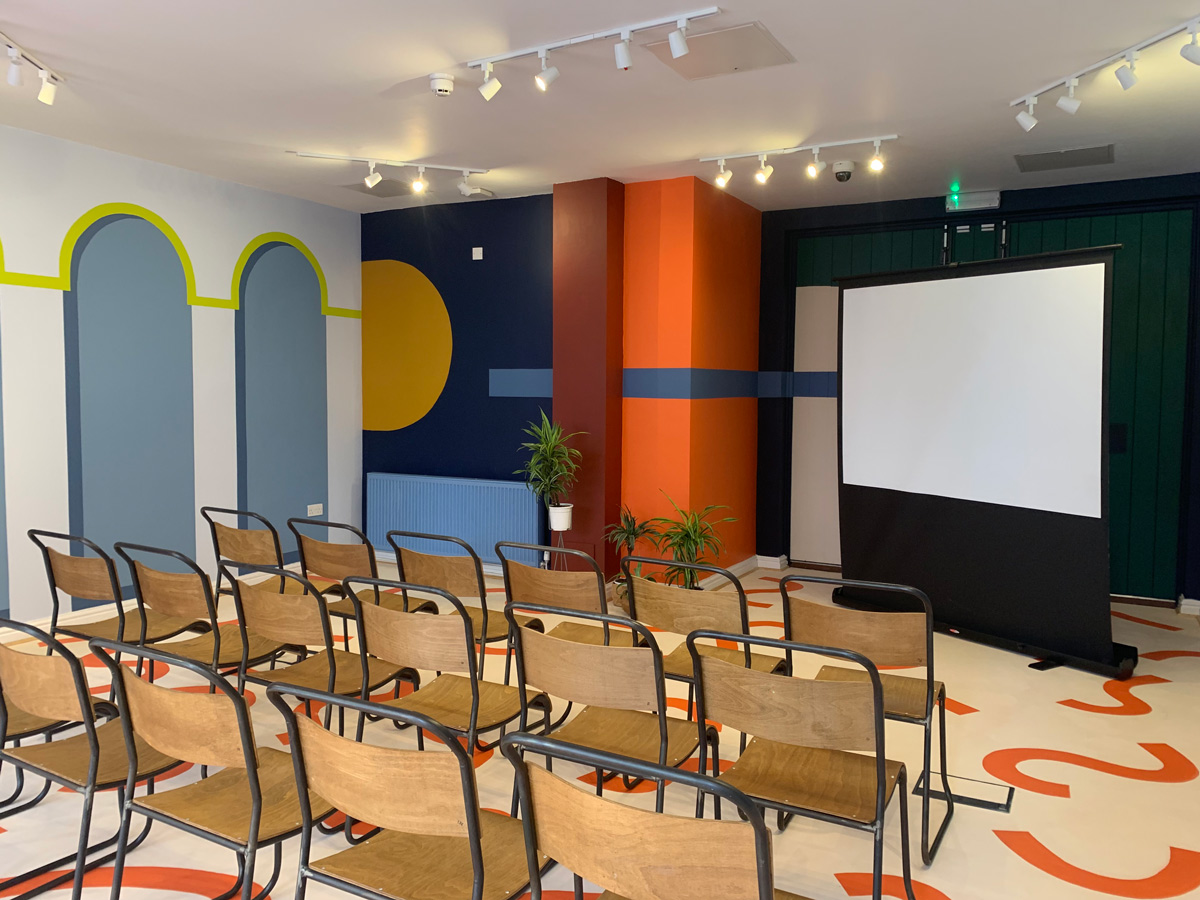 Nice Neighbourhood image 4