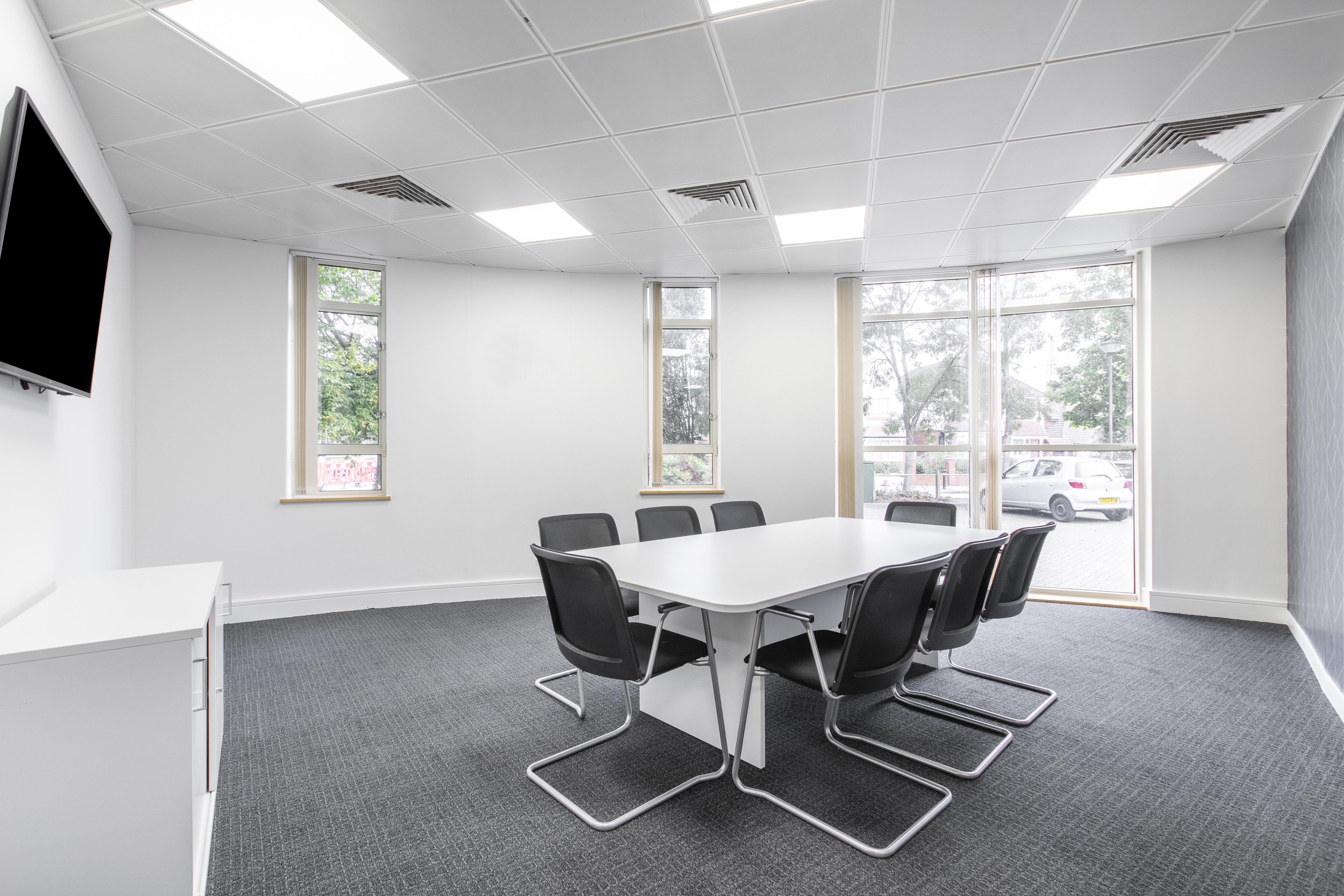 Regus - Staines, London Road image 4