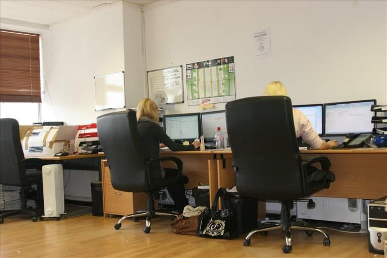 Unit Management Ltd image 3