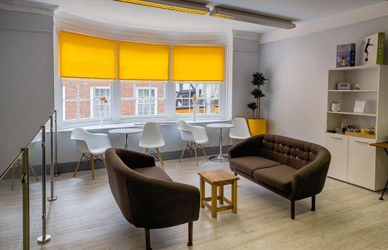 107 High Street image 4