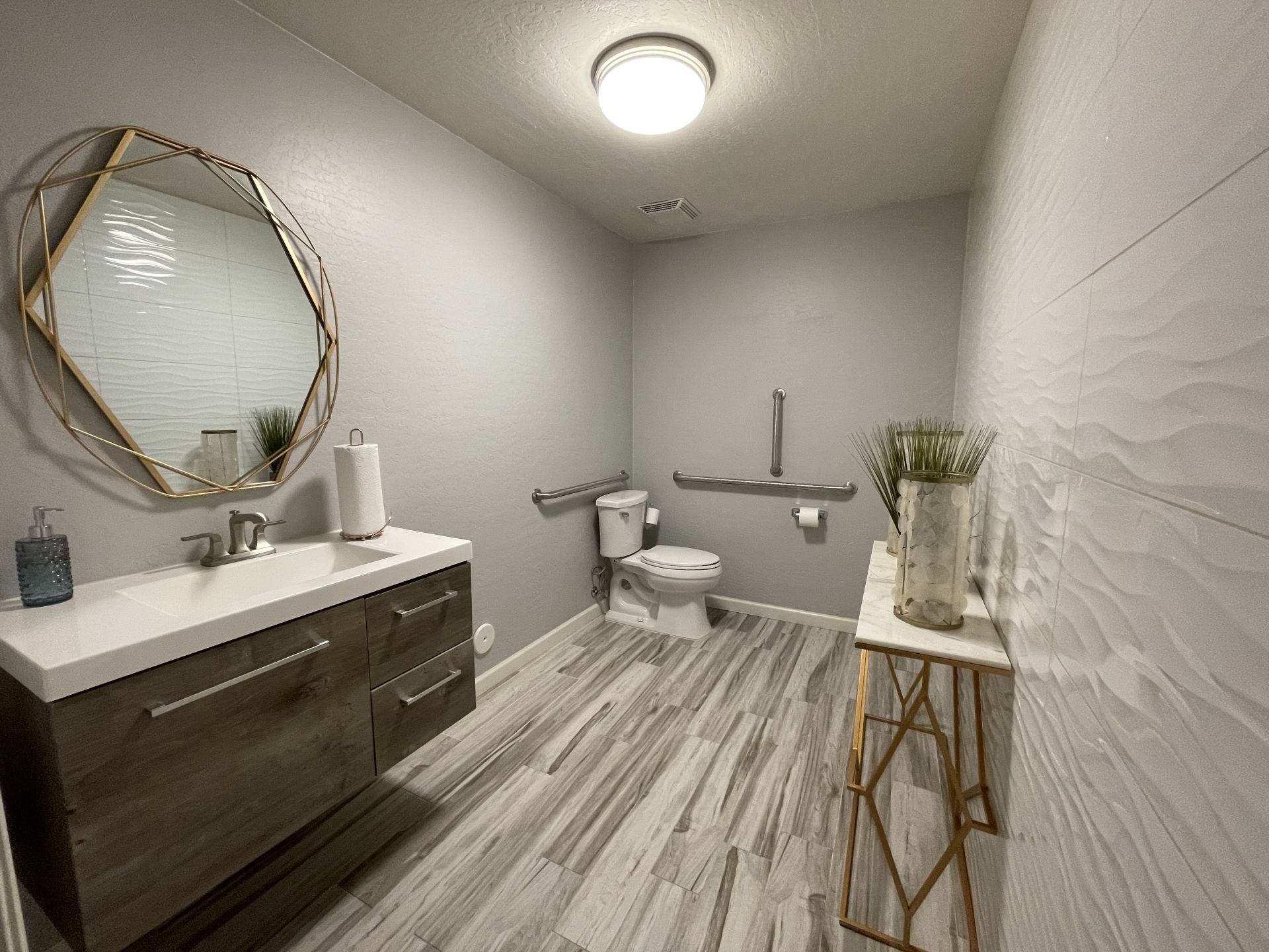 Two Forty One image 4