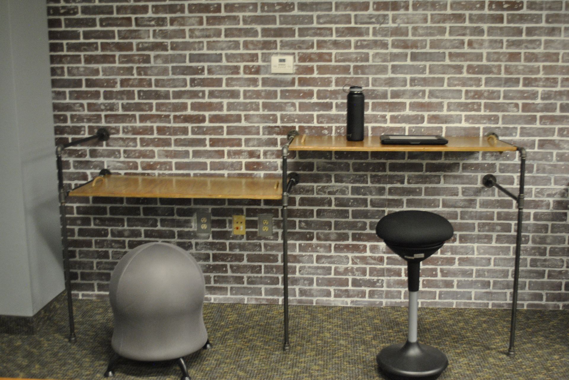 Co-manity Coworking image 2