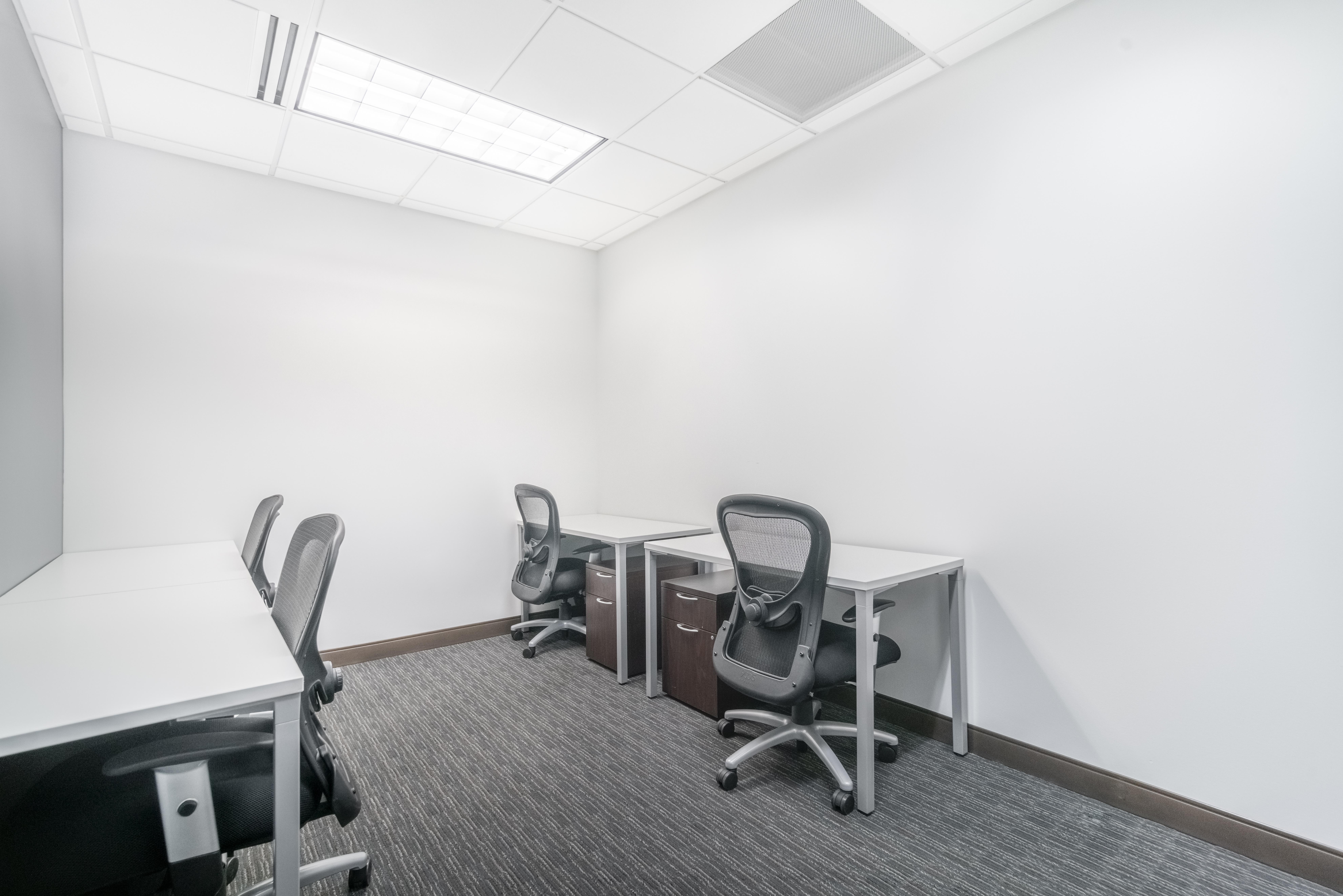 Regus - Arizona, Scottsdale - Scottsdale Financial Center III image 5