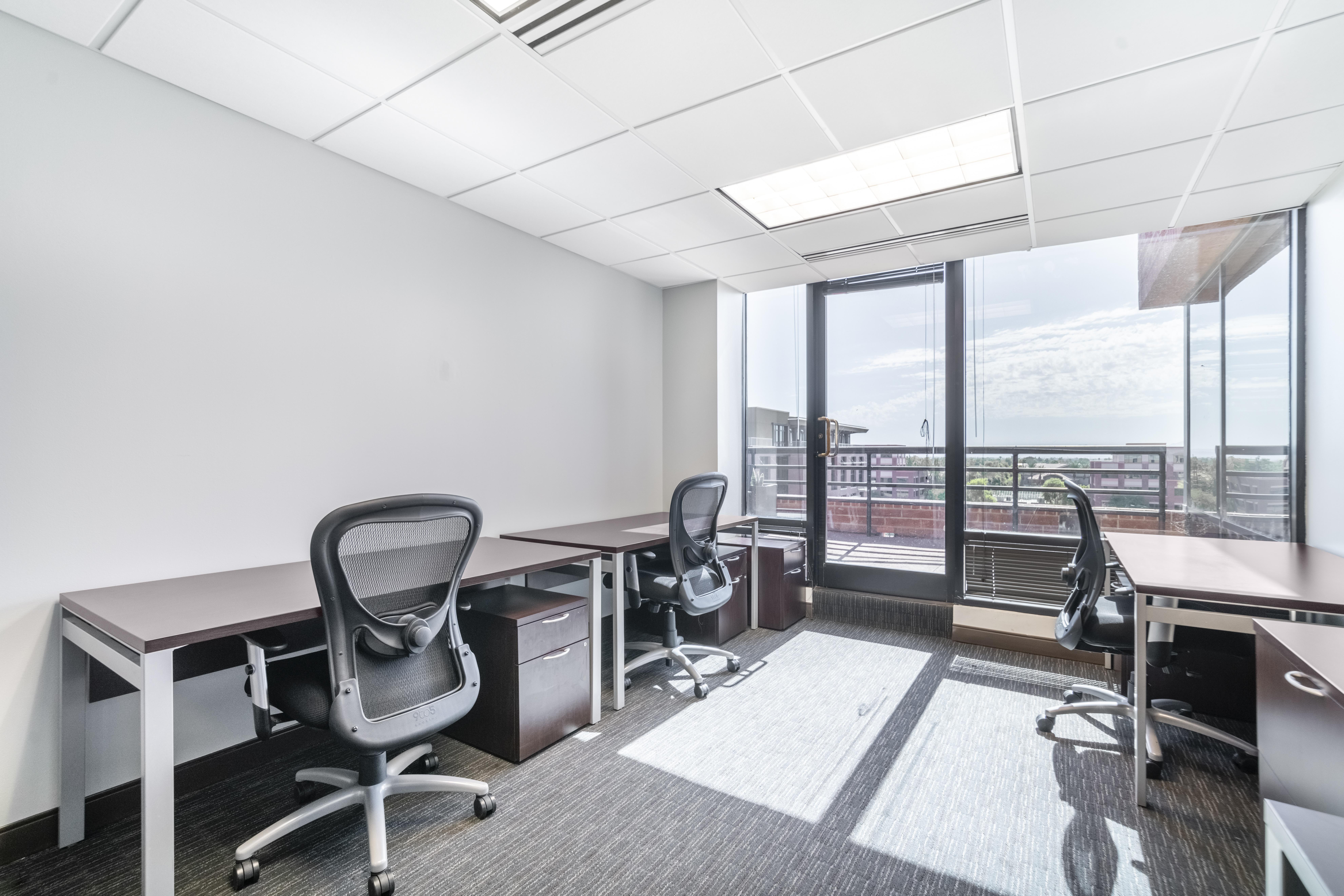 Regus - Arizona, Scottsdale - Scottsdale Financial Center III image 3