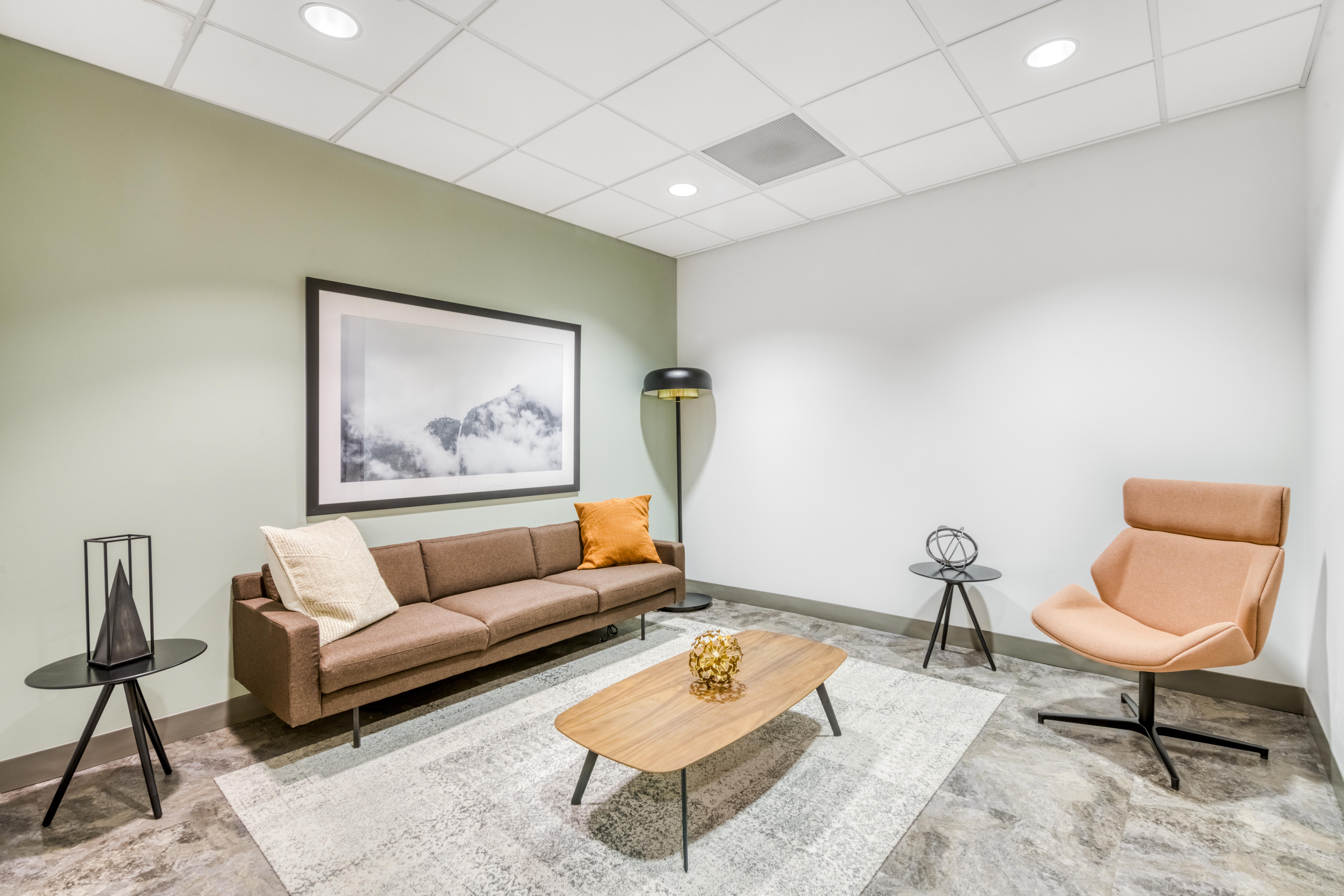 Regus - Arkansas Bentonville - Bentonville Plaza image 5