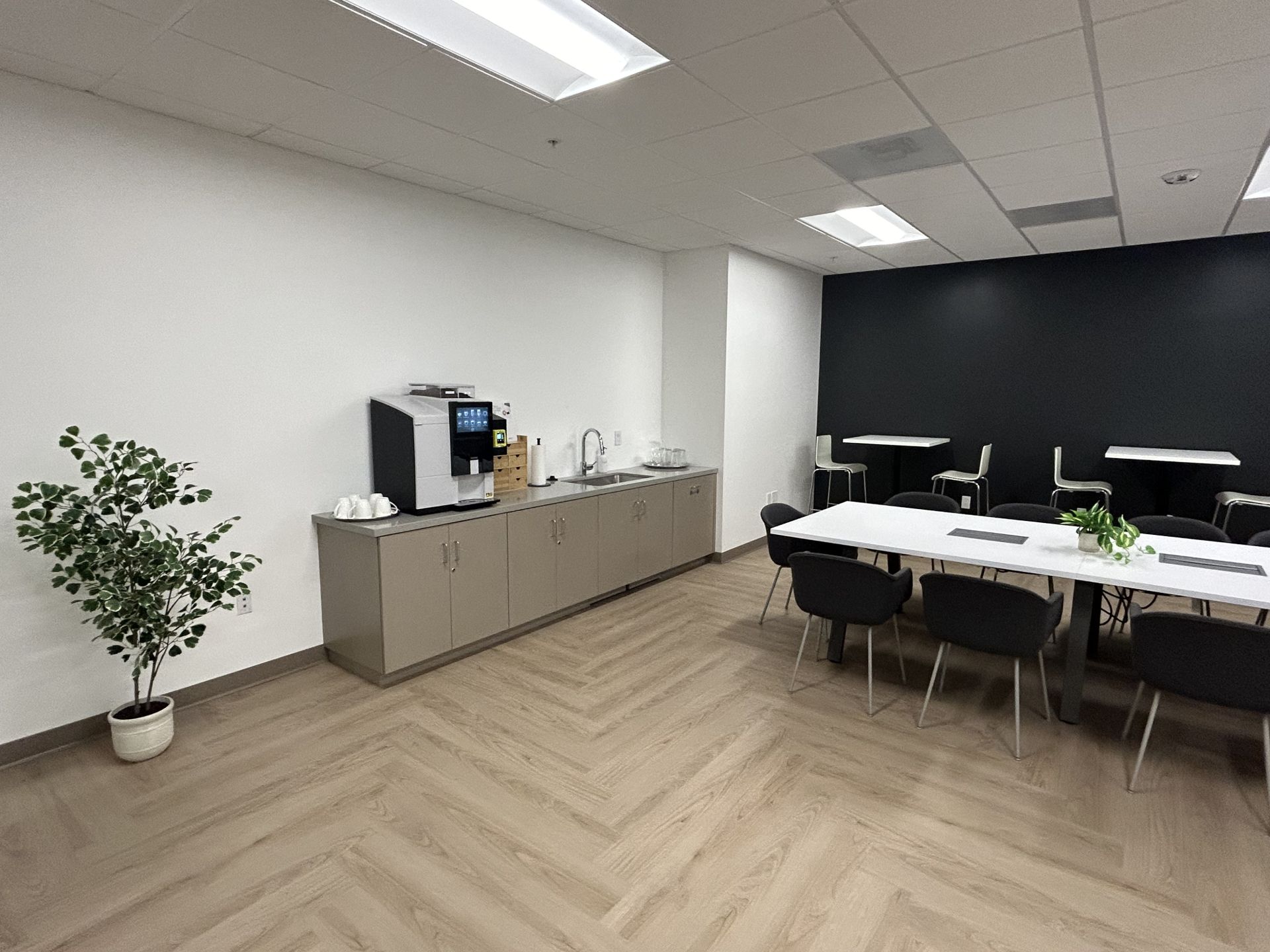 Regus - Aliso Viejo image 3