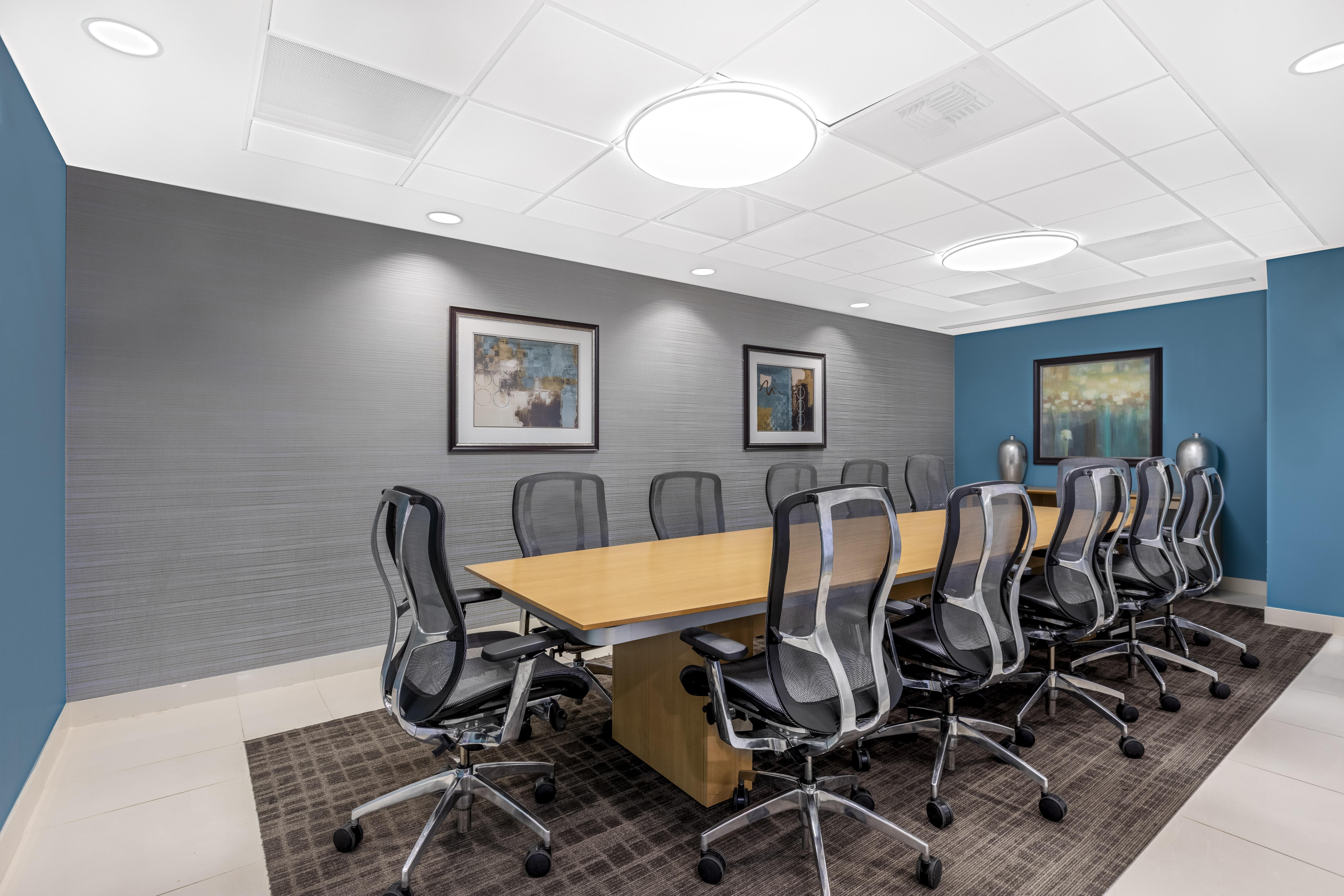 Regus - California, Beverly Hills - Wilshire Beverly image 5