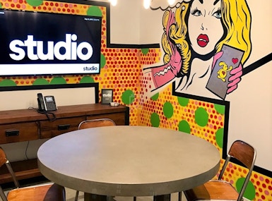 Your Studio Beverly Hills image 3