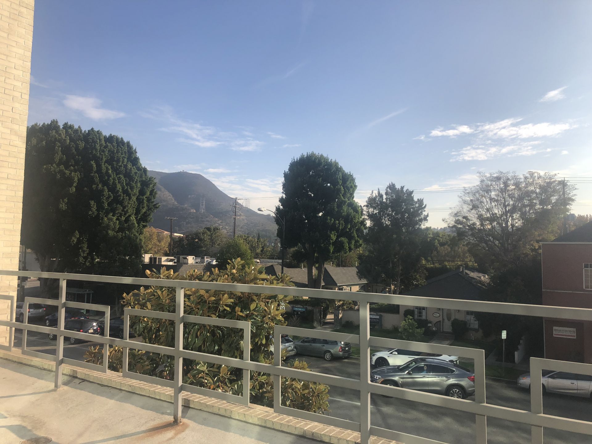 Red Apollo Coworking - Prime Toluca Lake Location image 4