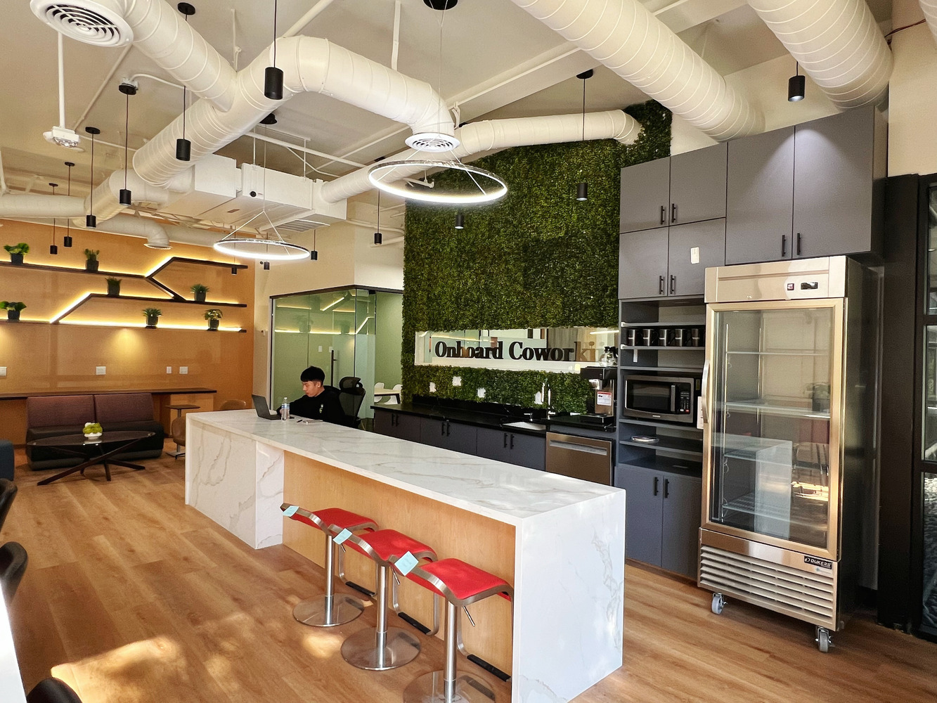 Onboard Coworking image 3