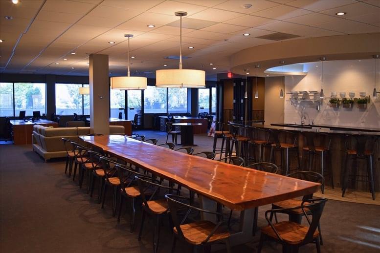 580 Executive Center image 5