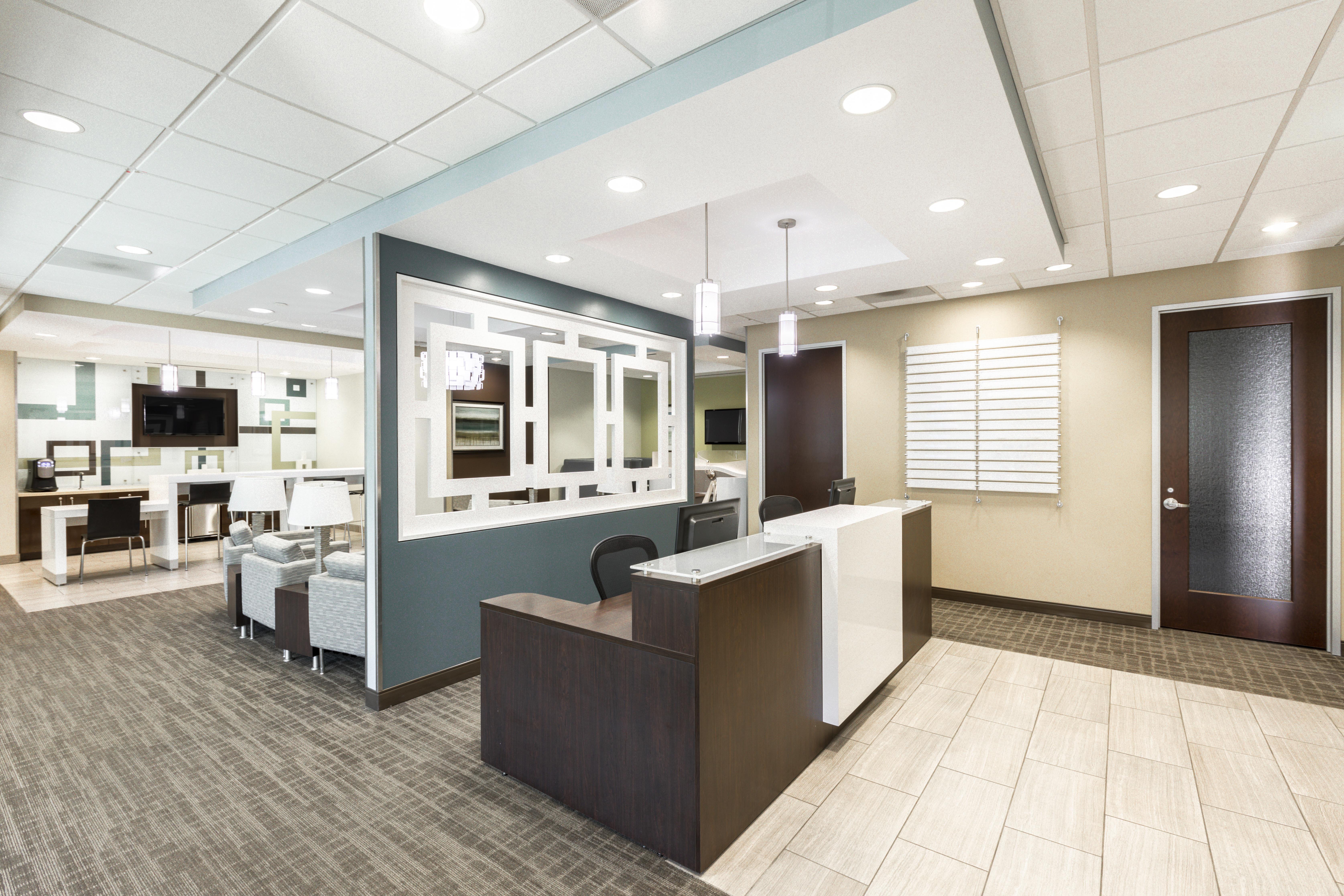 Regus - California, Escondido - La Terraza Corporate Plaza image 2