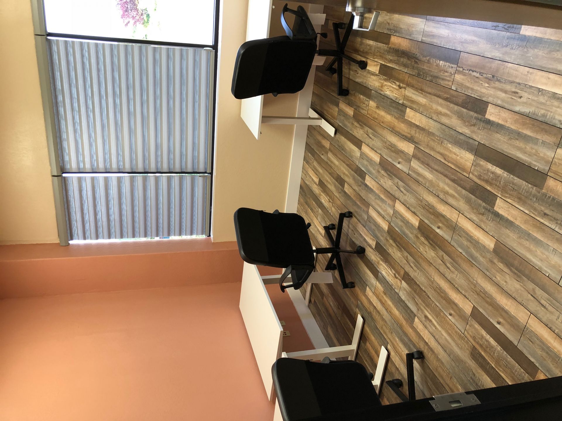 CROSSOVER HUB image 3