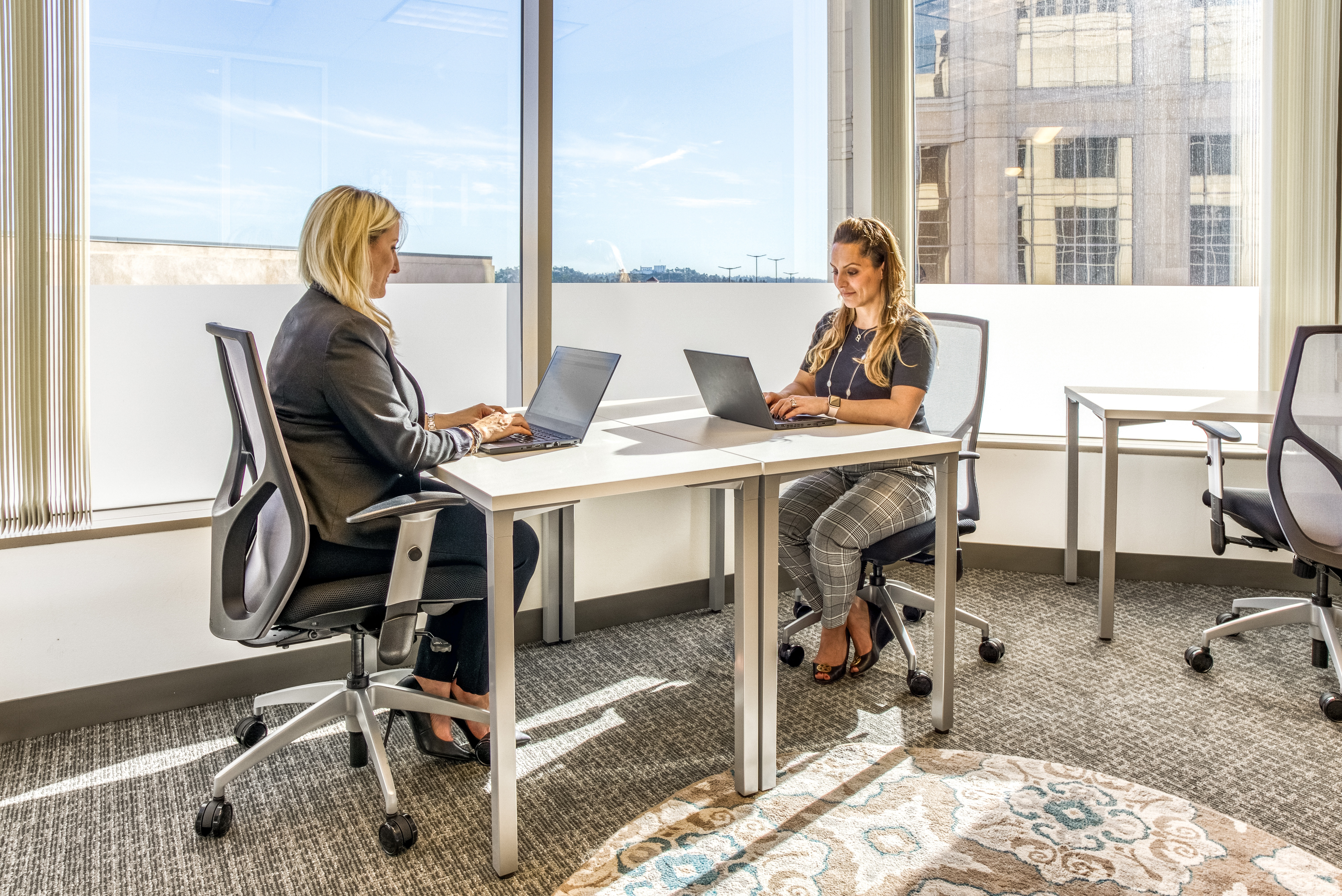 Regus - California, Glendale - Brand Blvd image 3