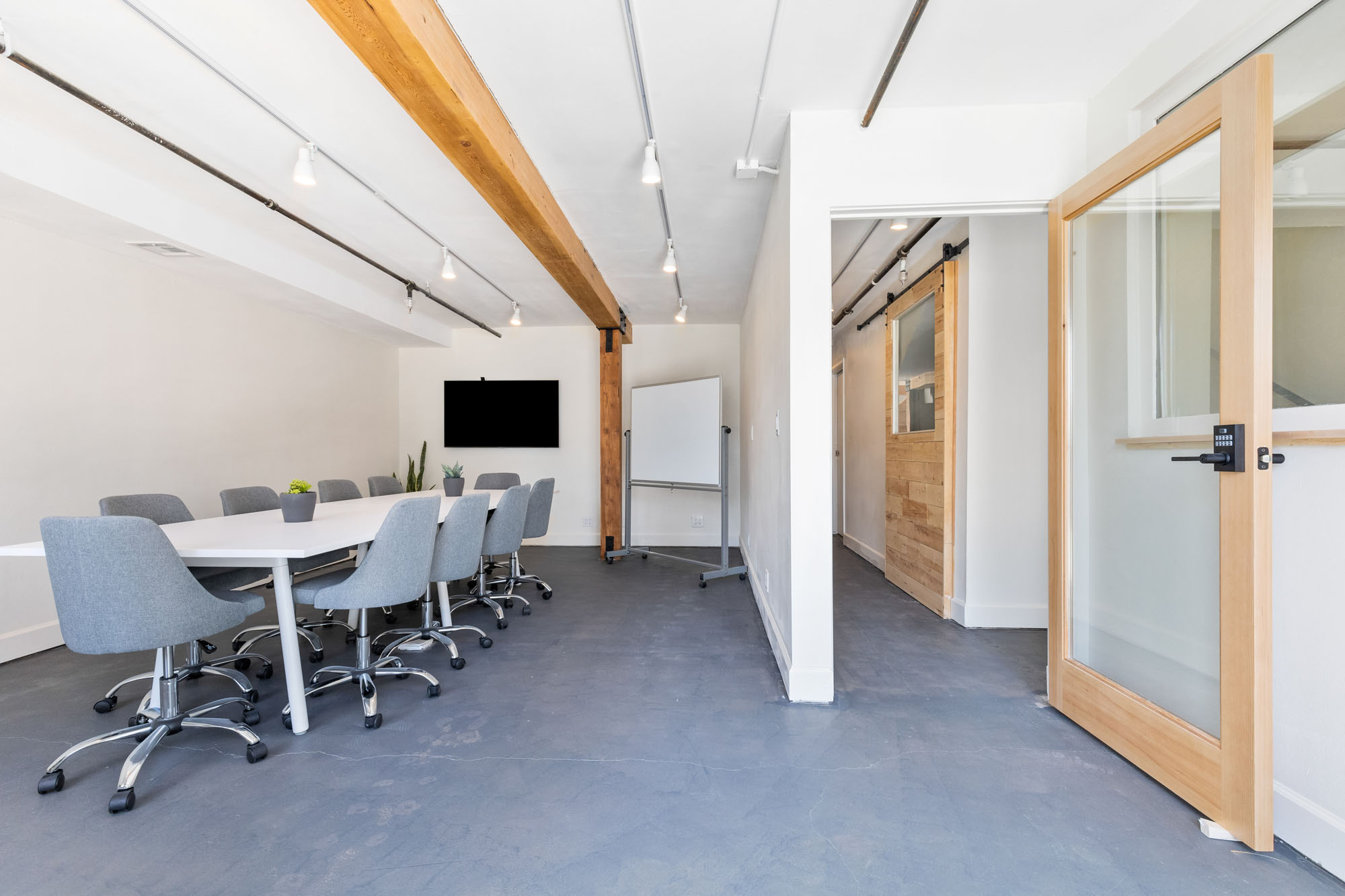 THE SANDBOX Goleta image 3