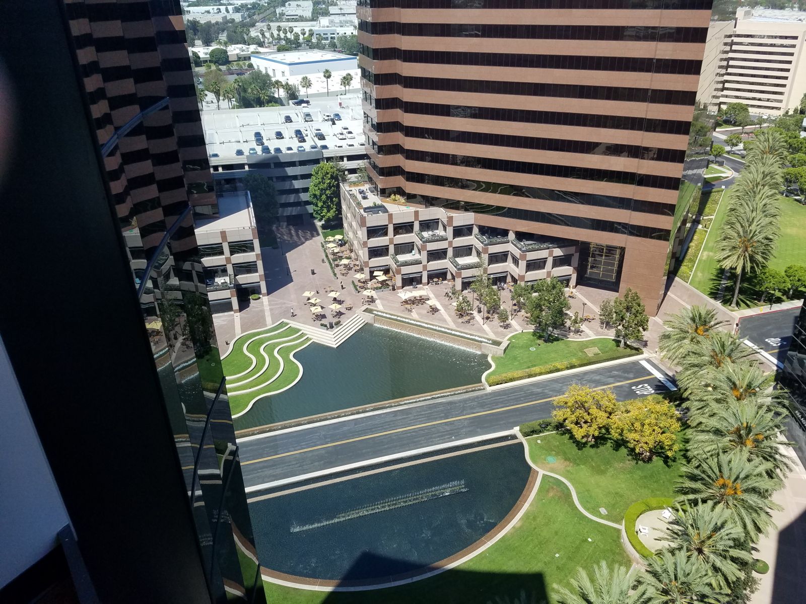 Premier Workspaces - Wells Fargo Tower image 2