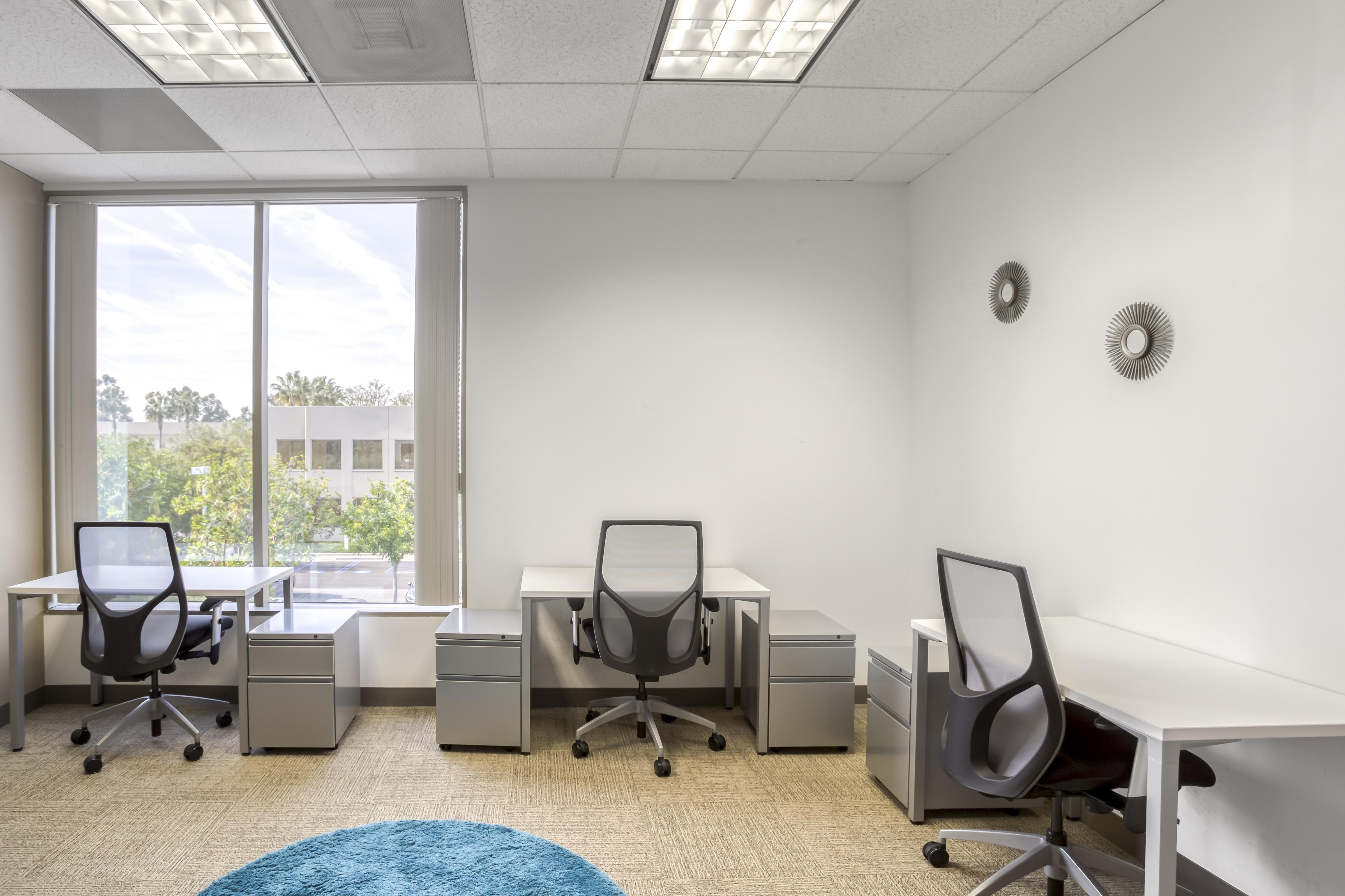 Regus - California, Irvine - Irvine Center Drive image 3