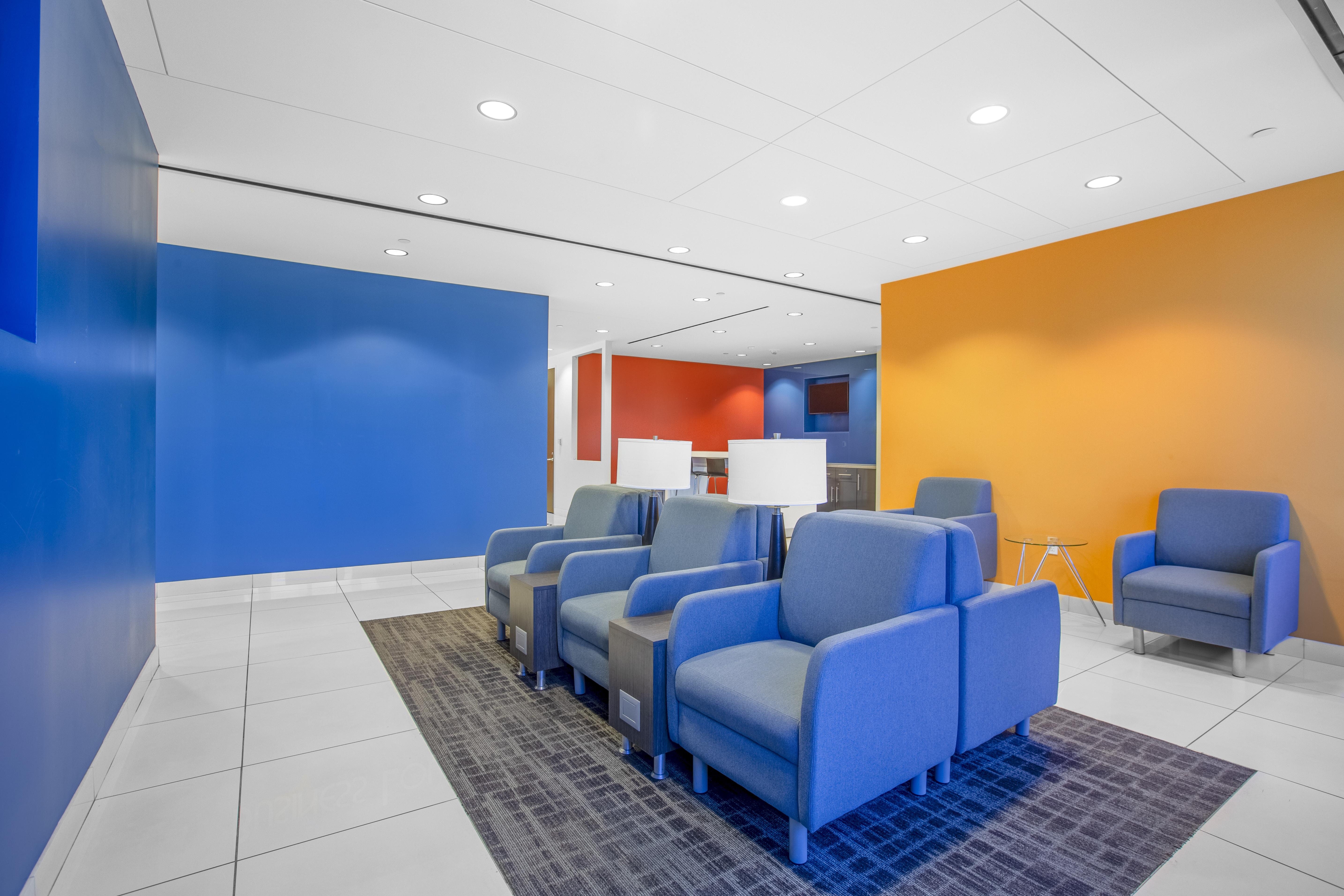 Regus - California, Long Beach - Landmark Square image 5