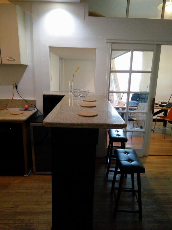 Aviato Club - Venice Hacker House image 5