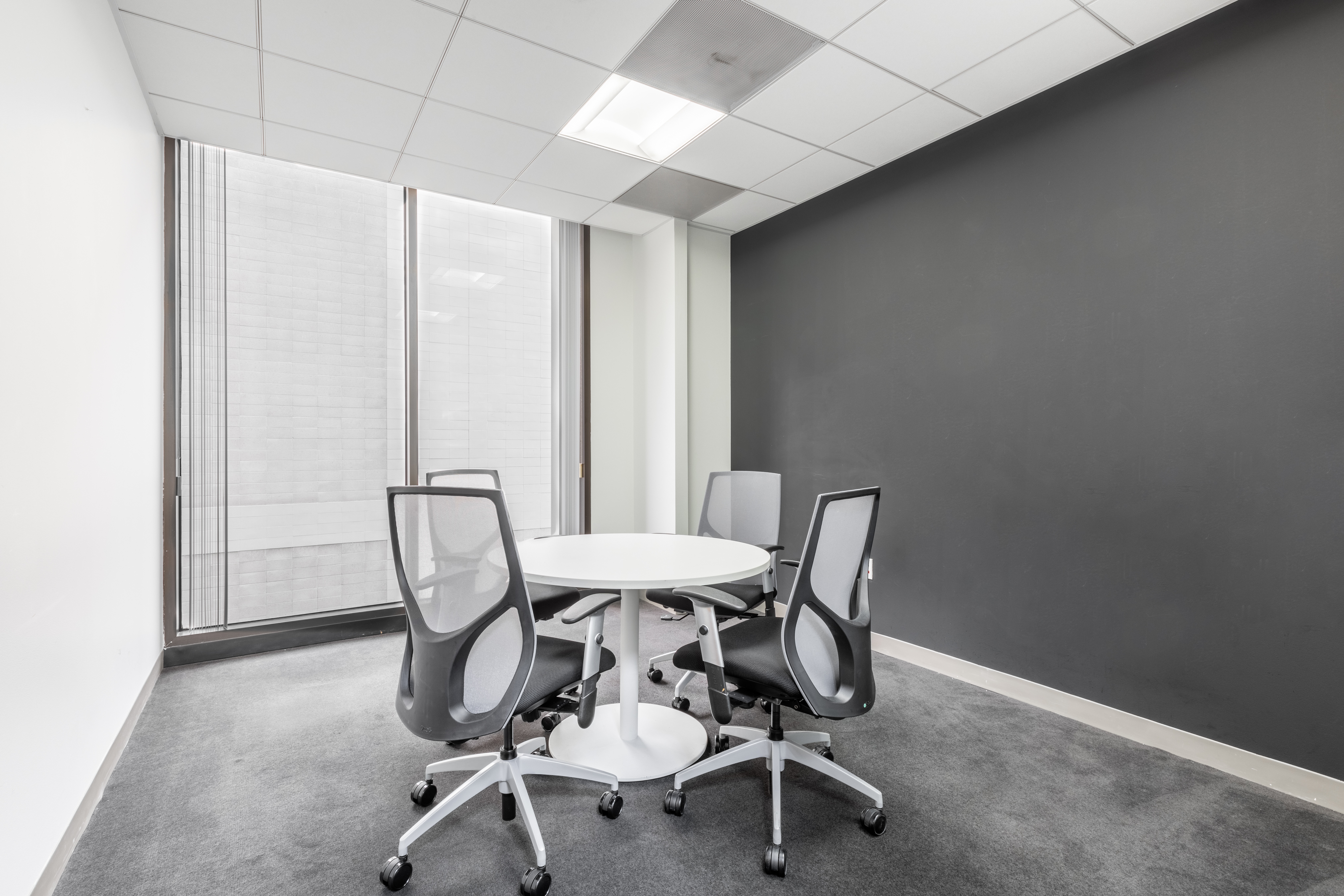 Regus - California, Century City - Avenue of the Stars image 4