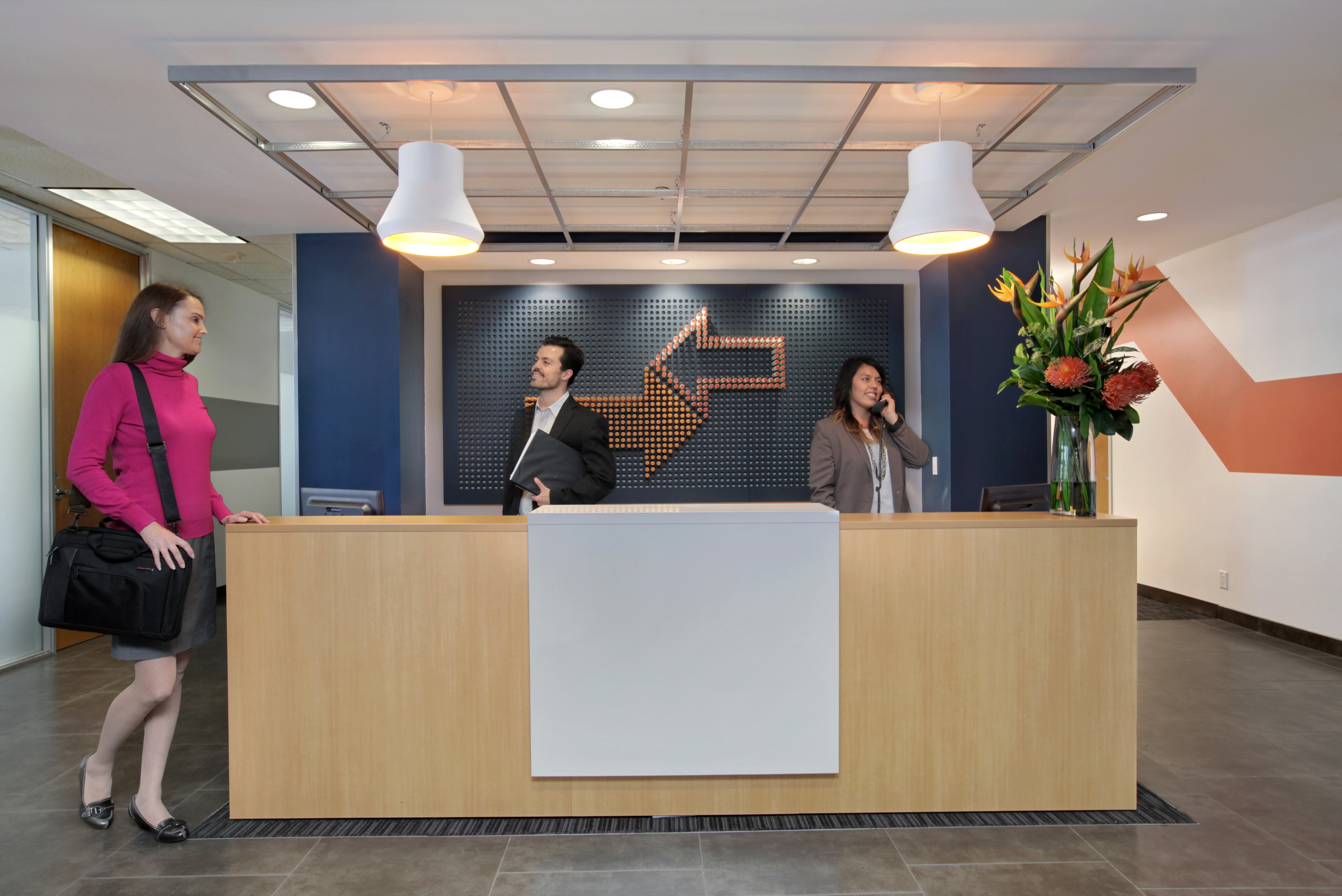 Regus - California, Los Angeles - 12100 Wilshire Blvd image 2