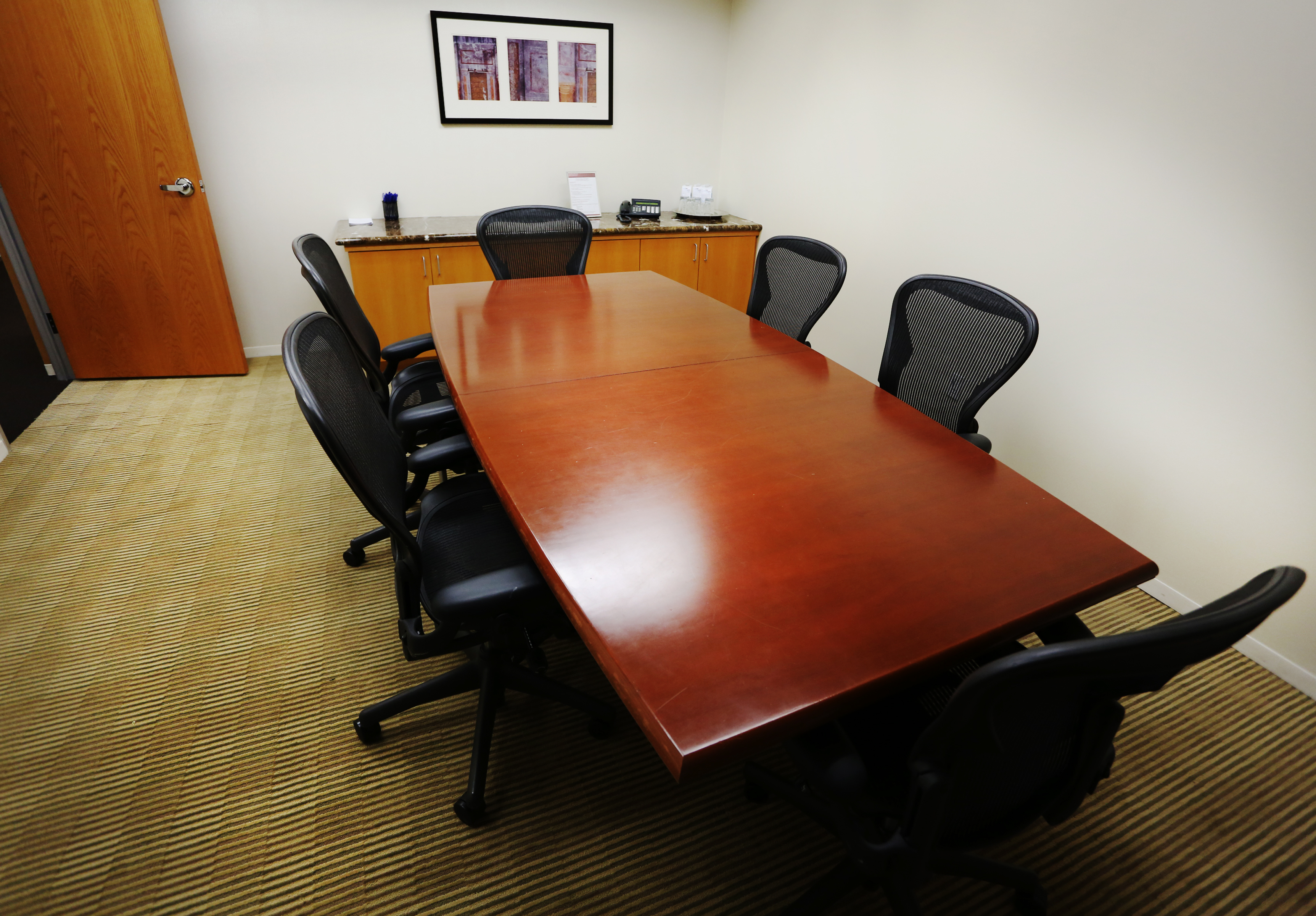 Regus - California, Los Angeles - 12100 Wilshire Blvd image 4